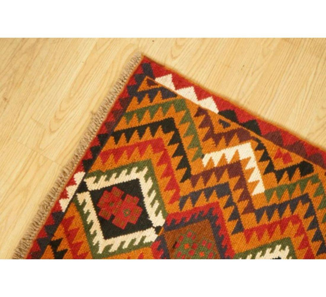 20ième siècle Ravissant tapis géométrique vintage Kilim Aztec en vente