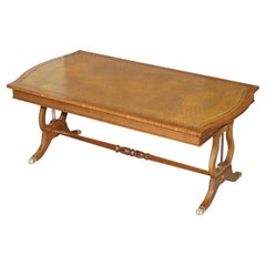 Ravissante grande table basse cocktail vintage en bois dur et cuir marron avec cadre joli