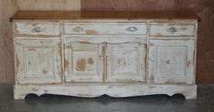 Graziosa credenza vintage ungherese dipinta a mano e anticata con cassetti