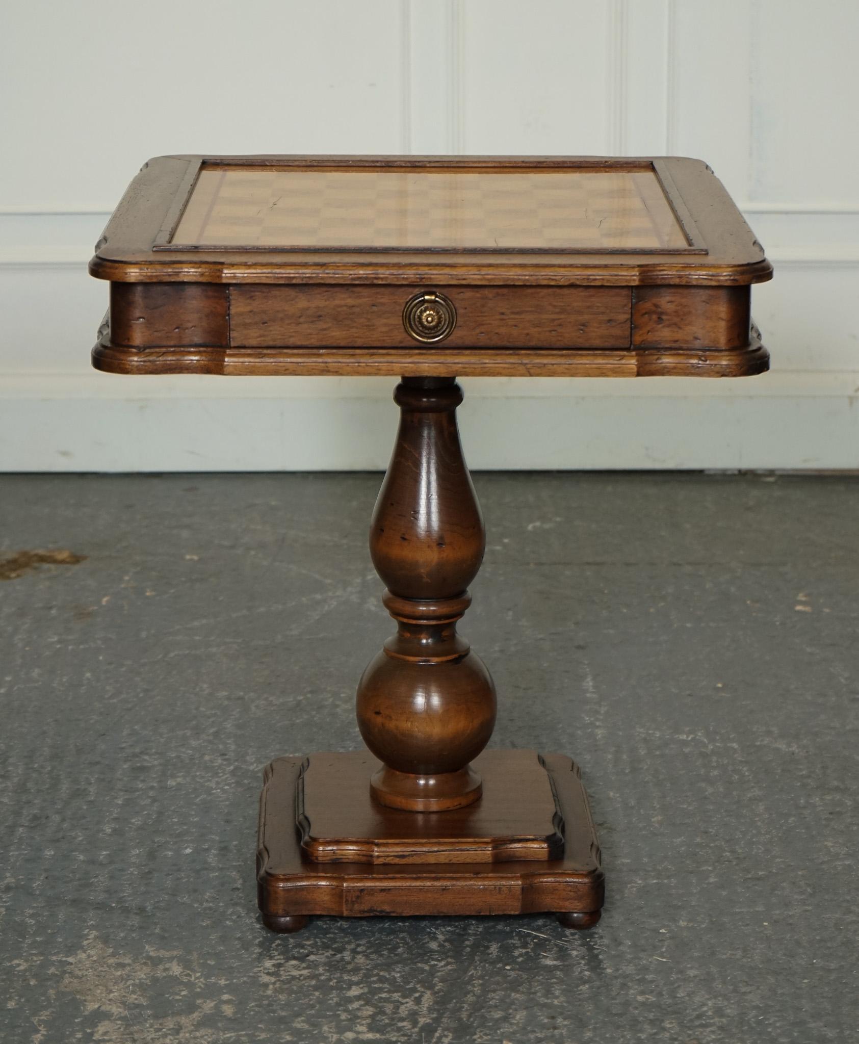 Hand-Crafted LOVELY VINTAGE ITALIAN CHESS TABLE WITH ONE DRAWER AND FULL CHESS SET iNCLUDED