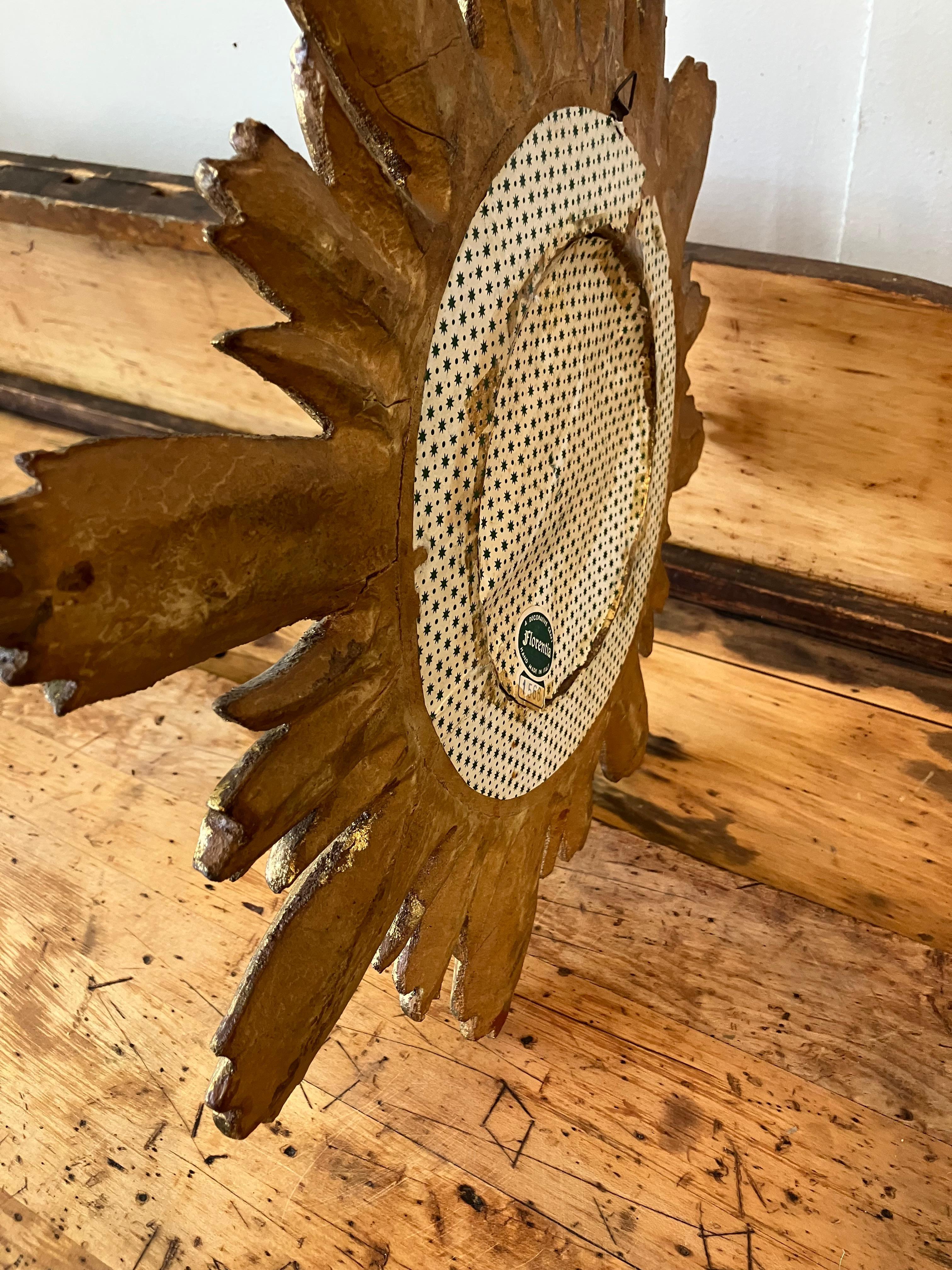 Precioso Espejo Vintage Italiano Hecho a Mano de Madera Dorada Sunburst en venta 2