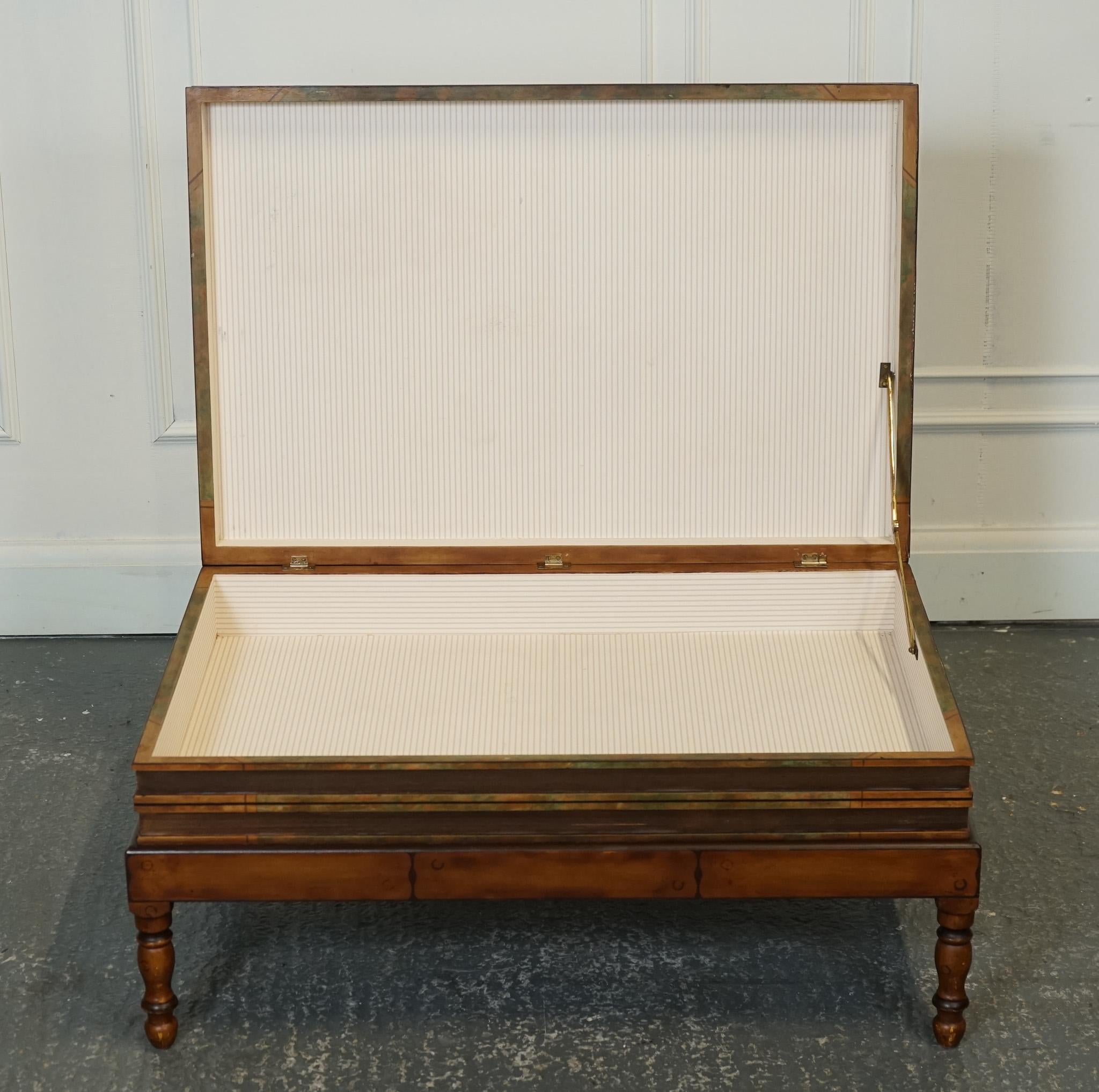 LOVELY ViNTAGE LEATHER FAUX STACK OF BOOKS COFFEE TABLE INTERNAL STORAGE J1 For Sale 1