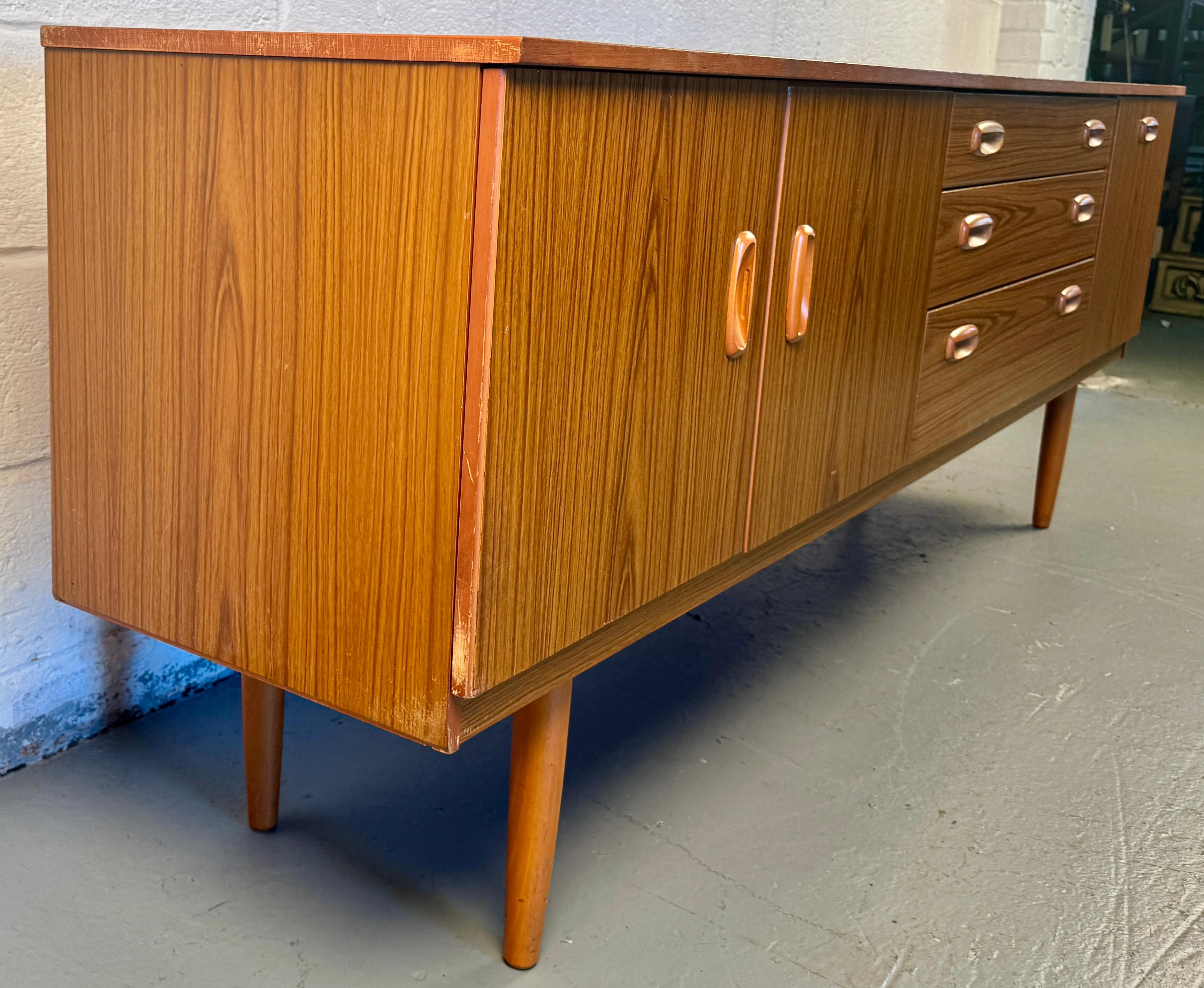 Mid-Century Modern Lovely Vintage Mid Century Teak Sideboard By Schreiber For Sale