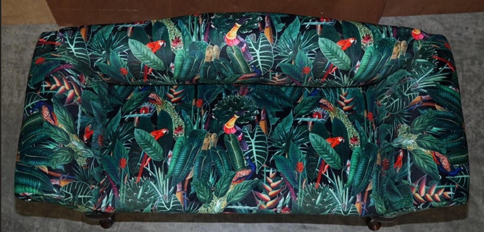 English Lovely Vintage Mini Window Seat Bench Sofa with Birds of Paradise Upholstery For Sale