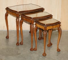 LOVELY ViNTAGE NEST OF THREE BURR WALNUT CLAW & BALL FEET SIDE END WINE TABLES