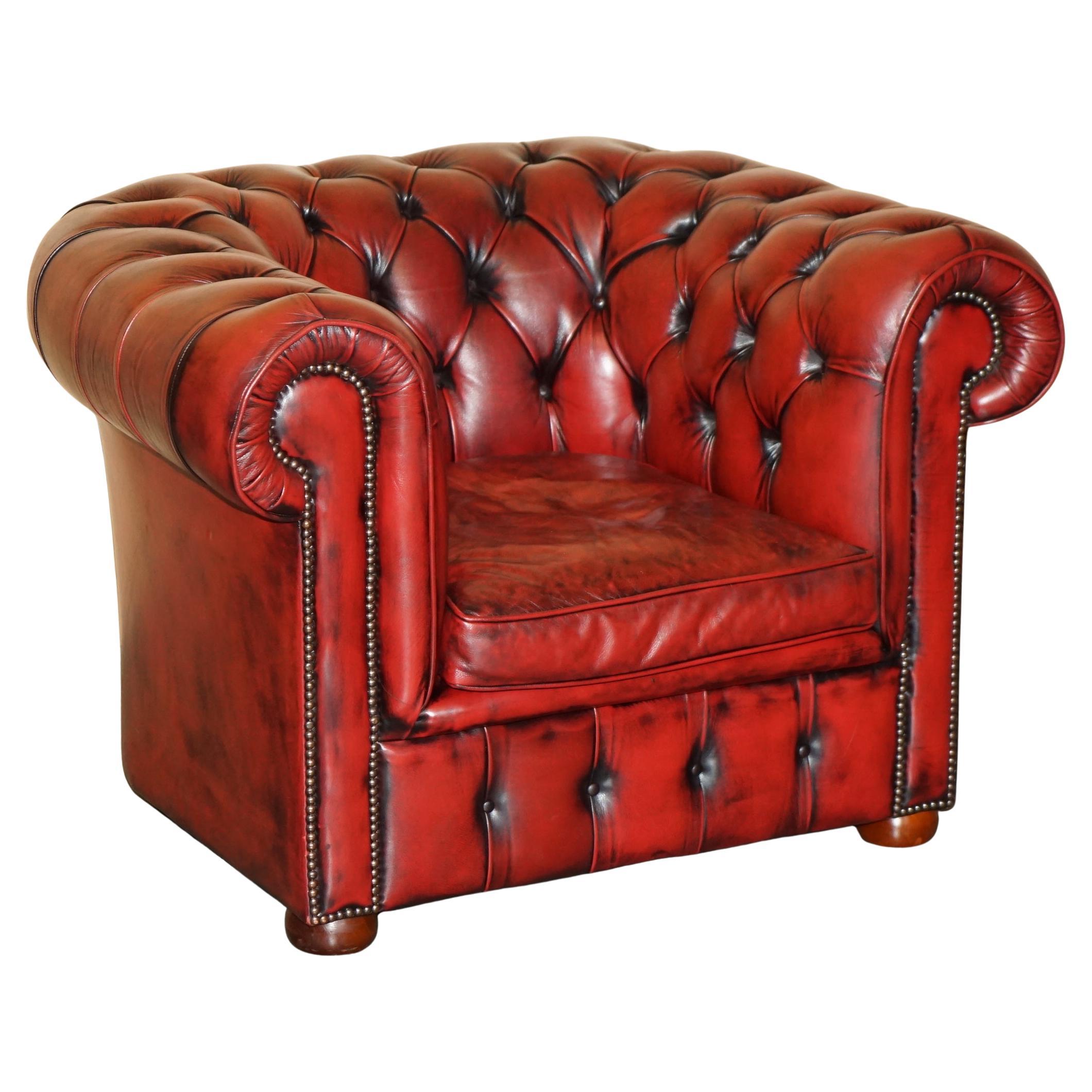 LOVELY ViNTAGE OXBLOOD BORDEAUX LEATHER CHESTERFIELD CLUB ARMCHAIR PART OF SUITE