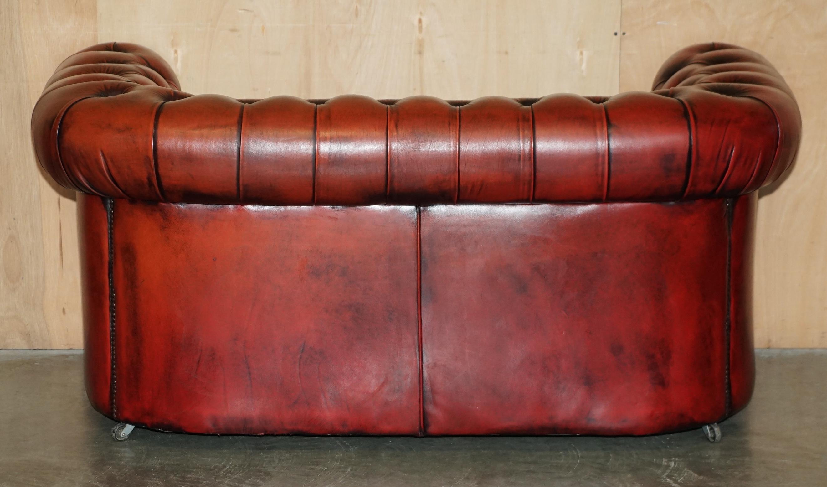 LOVELY ViNTAGE OXBLOOD BORDEAUX LEATHER CHESTERFIELD CLUB SOFA PART OF SUITE im Angebot 6