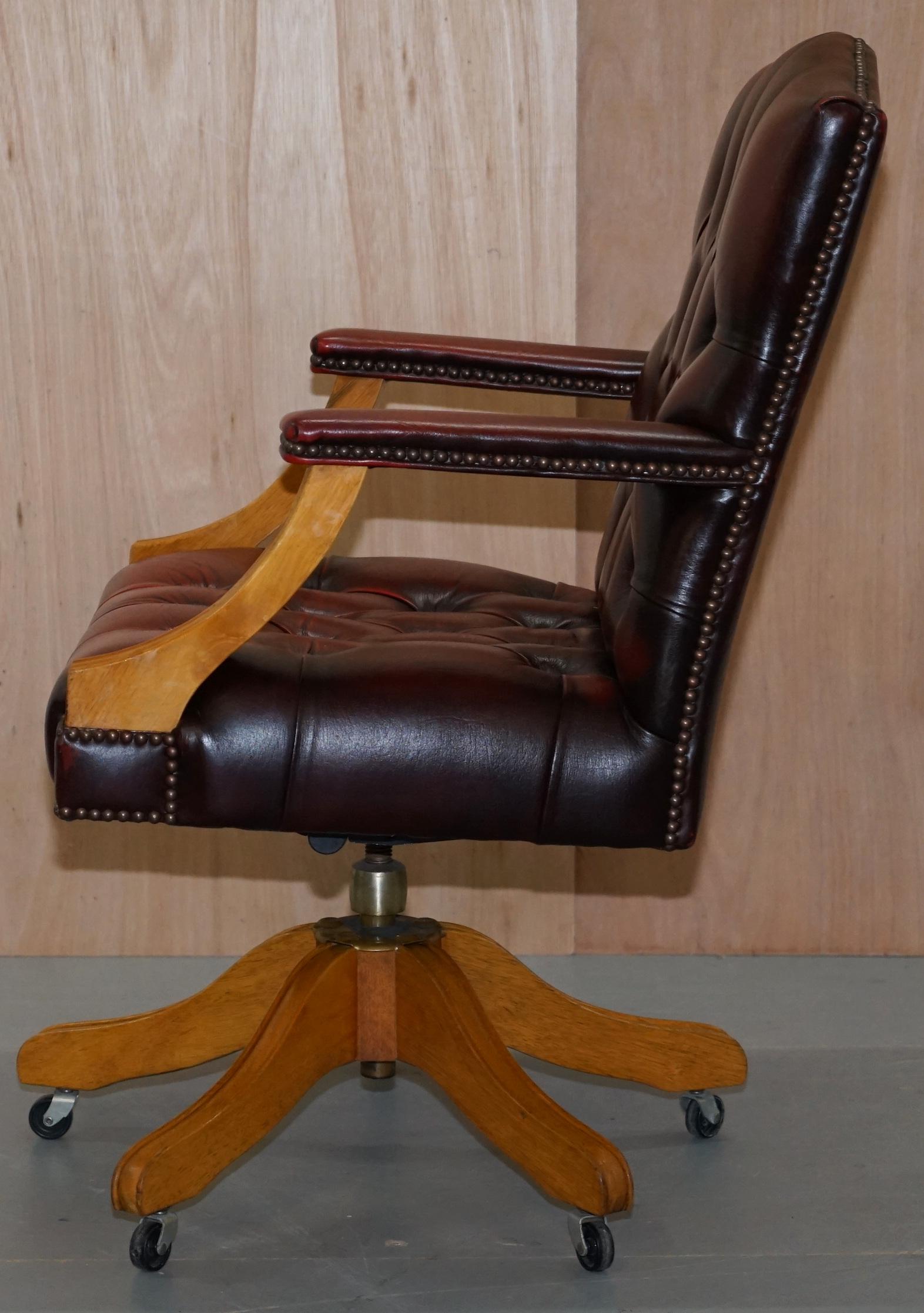 Lovely Vintage Oxblood Leather Chesterfield Gainsborough Captains Office Chair 8