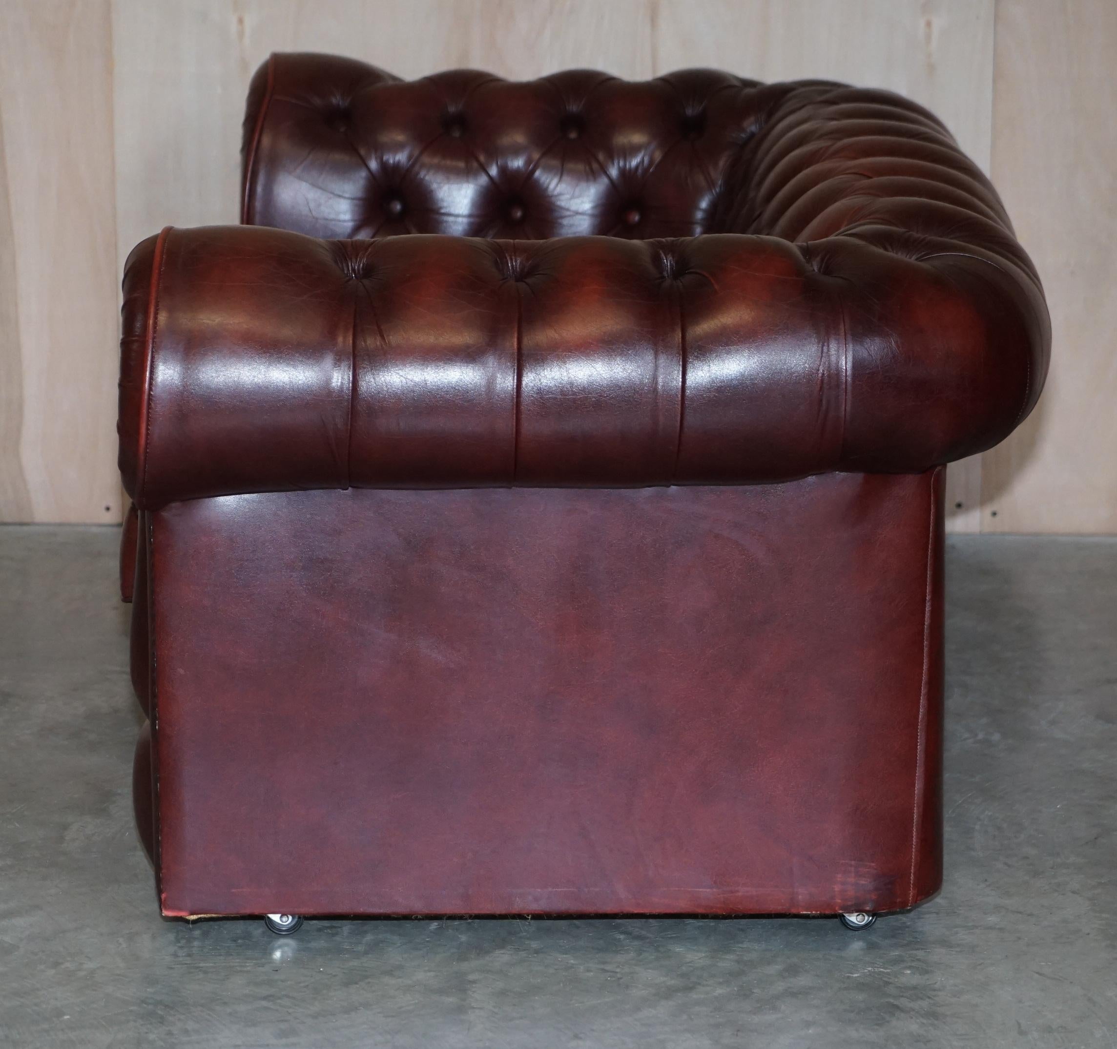 Lovely Vintage Oxblood Leather Chesterfield Gentleman's Club Sofa Part of Suite For Sale 8