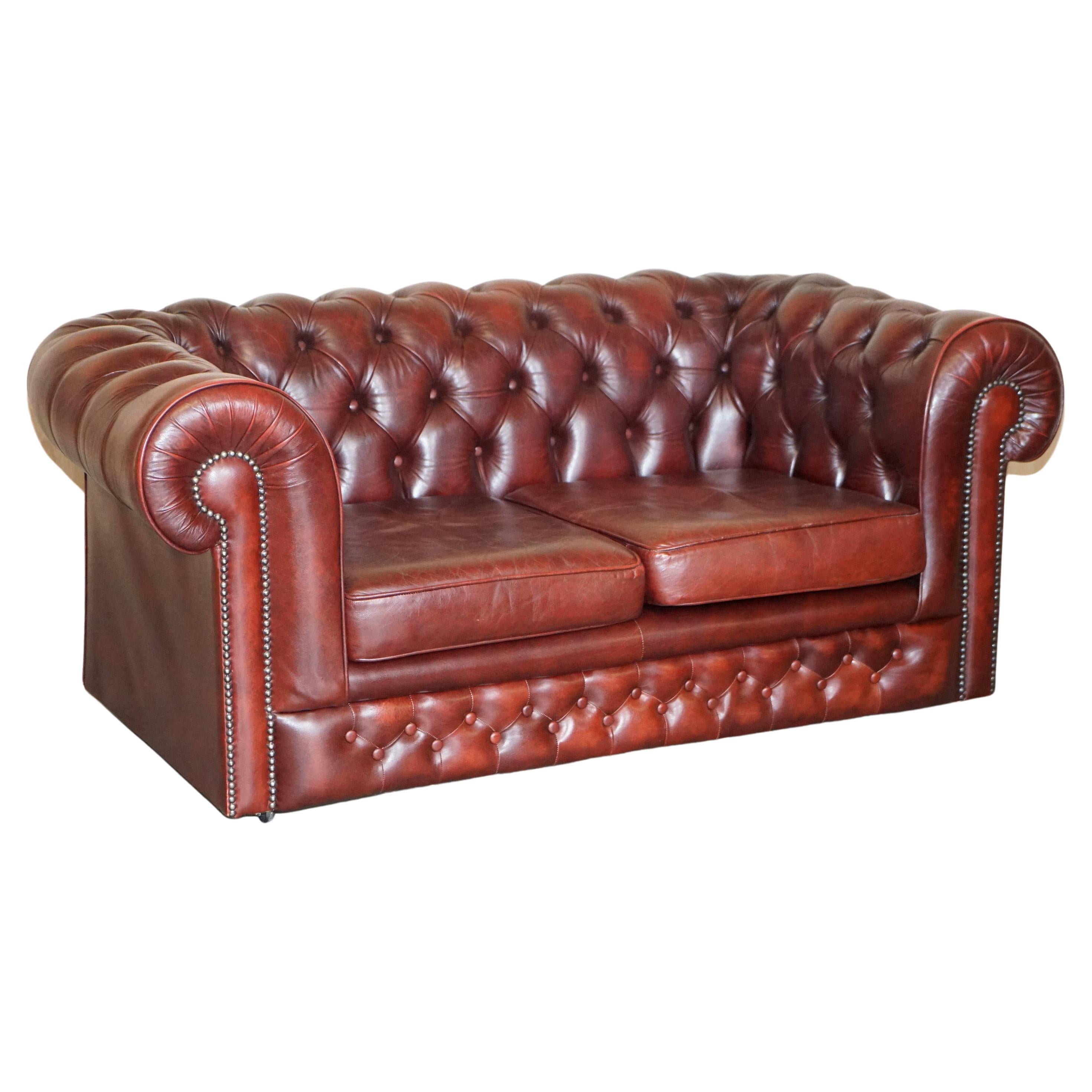 Lovely Vintage Oxblood Leather Chesterfield Gentleman's Club Sofa Part of Suite For Sale