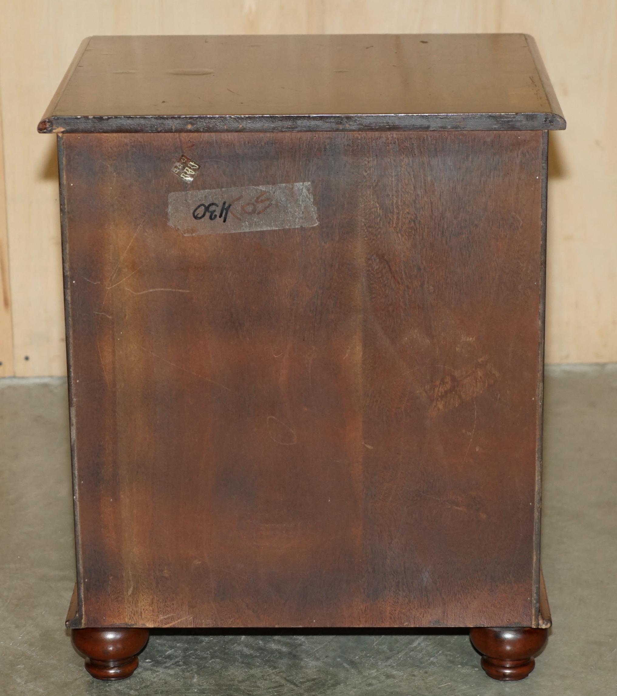ENCANTADORA PAR DE MESA LATERAL DE MADERA DE NOGAL BURR MESA LATERAL MESA LATERAL DE NOCHE PECHO DE ESCRITORIO en venta 4