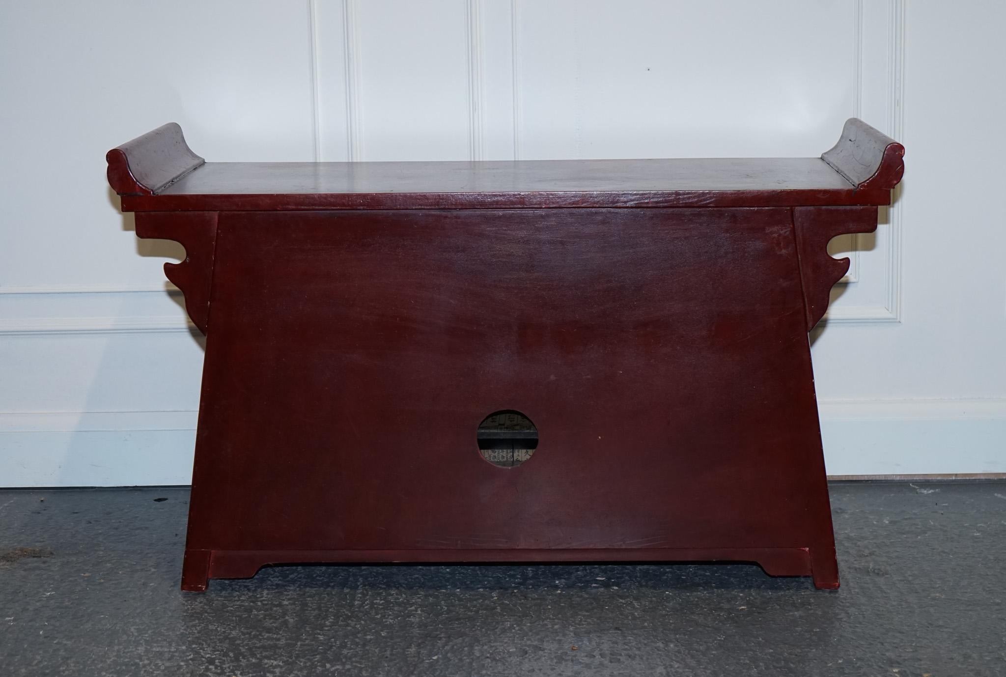 LOVELY VINTAGE RED HAND PAINTED CHINESE SIDEBOARD TV CABiNET 5