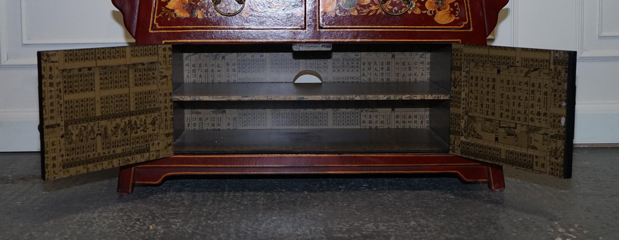 Hand-Crafted LOVELY VINTAGE RED HAND PAINTED CHINESE SIDEBOARD TV CABiNET