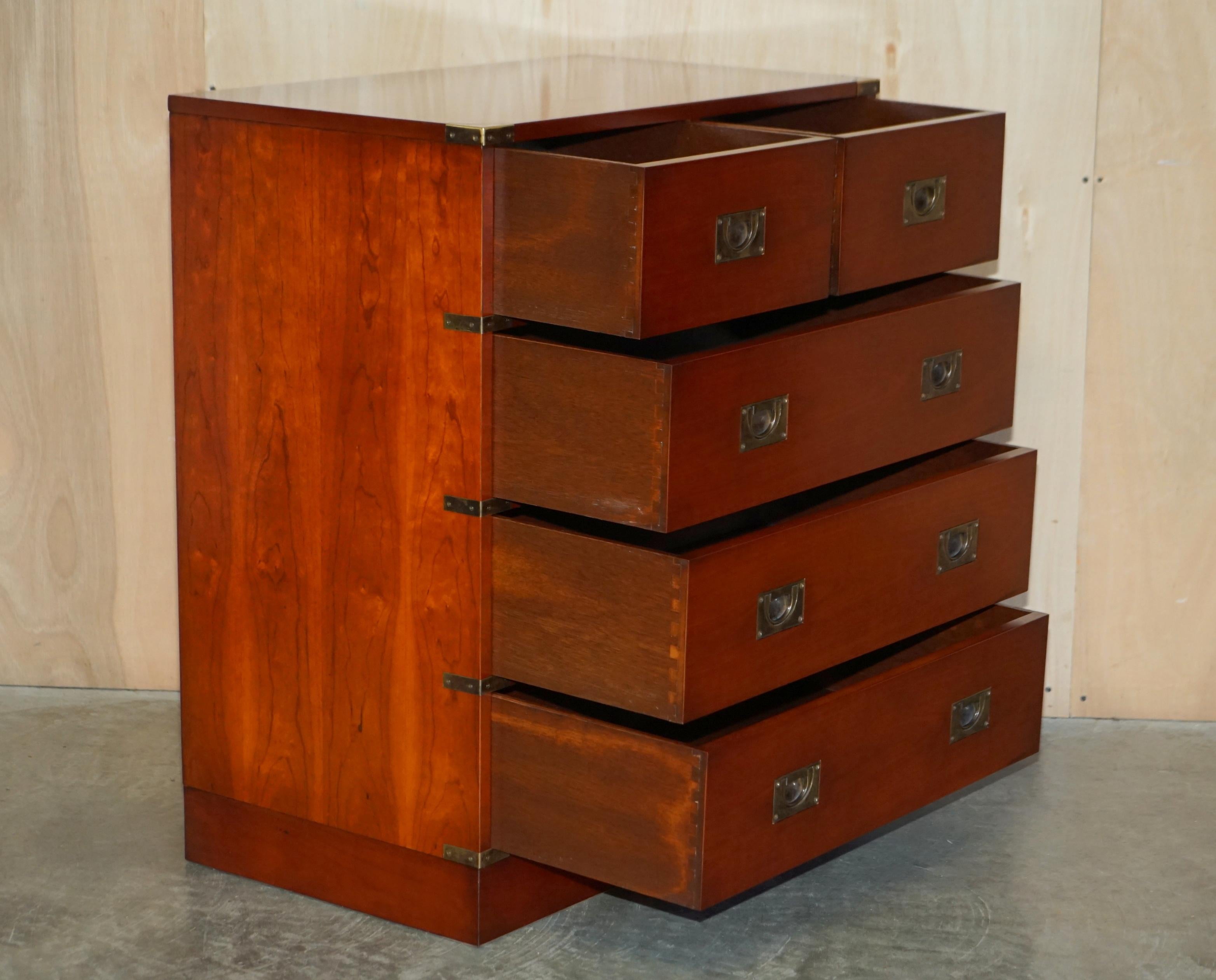 Lovely Vintage Rich Golden Brown Oak Military Campaign Chest of Drawers For Sale 11