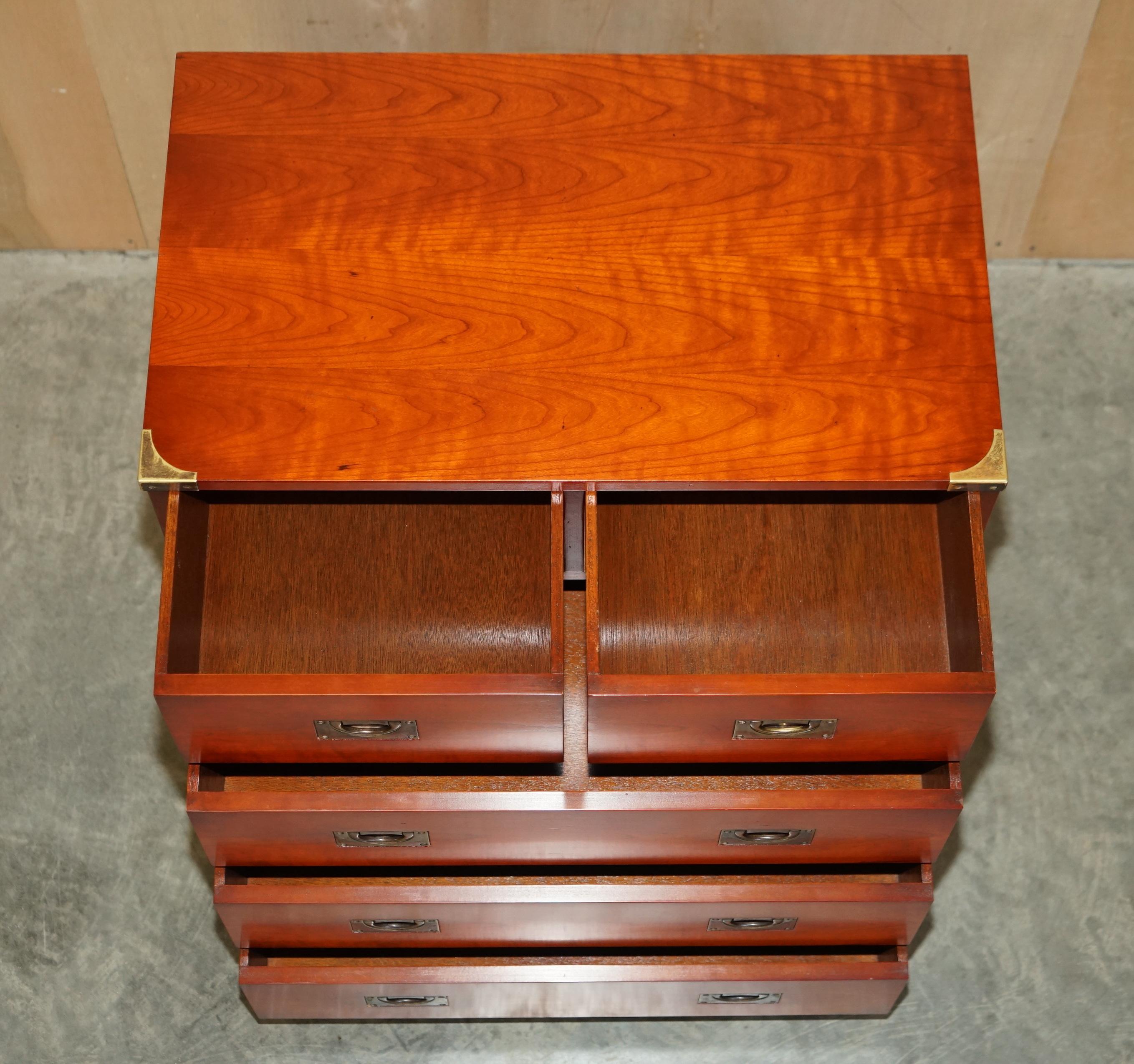 Lovely Vintage Rich Golden Brown Oak Military Campaign Chest of Drawers For Sale 13