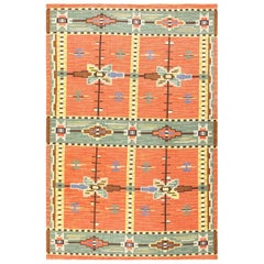 Lovely Vintage Scandinavian Swedish Kilim. Size: 6 ft 4 in x 9 ft 8 in