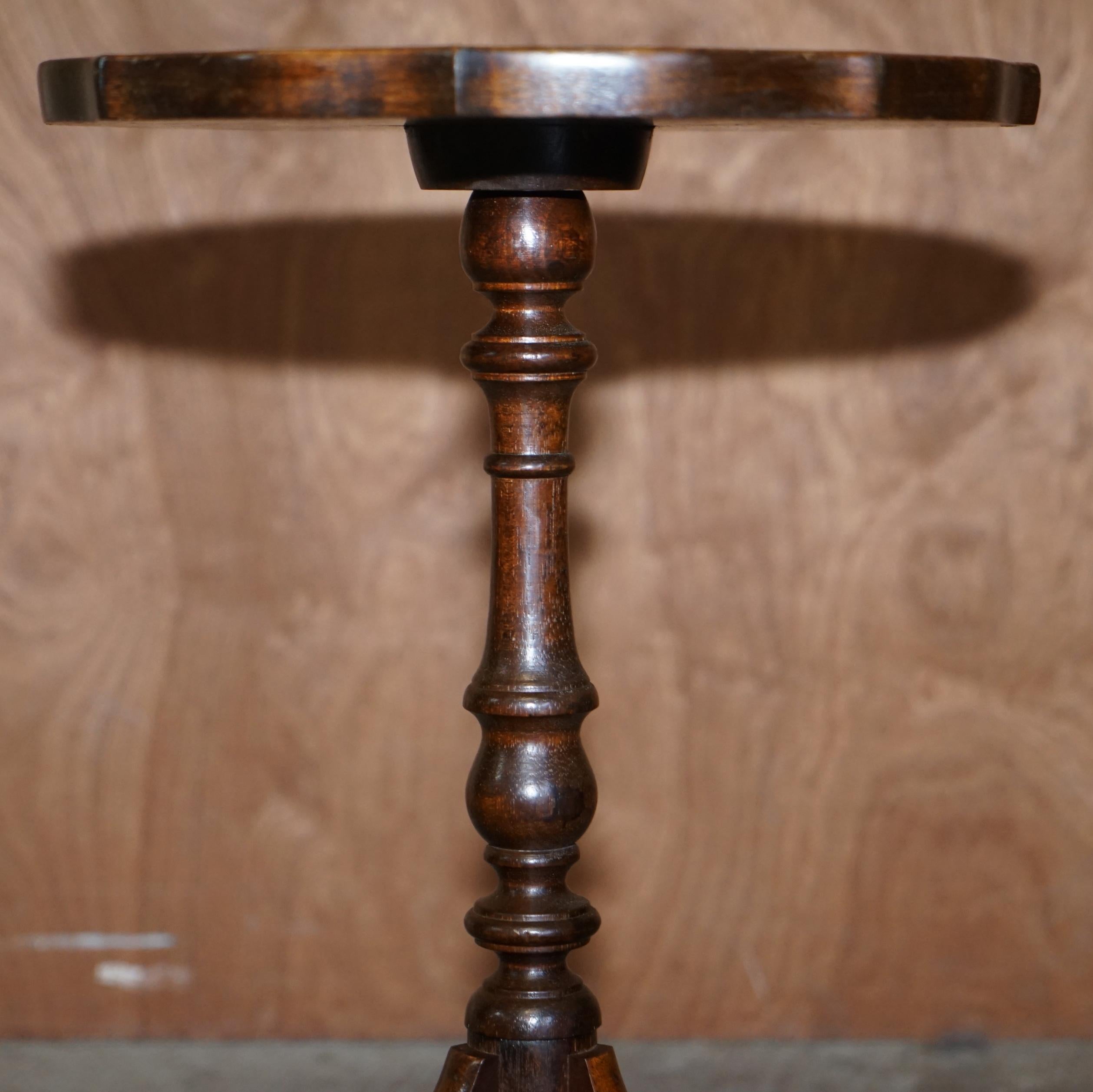 Lovely Vintage Scottish Hardwood Tripod Lamp Side End Wine Table Carved Top For Sale 12