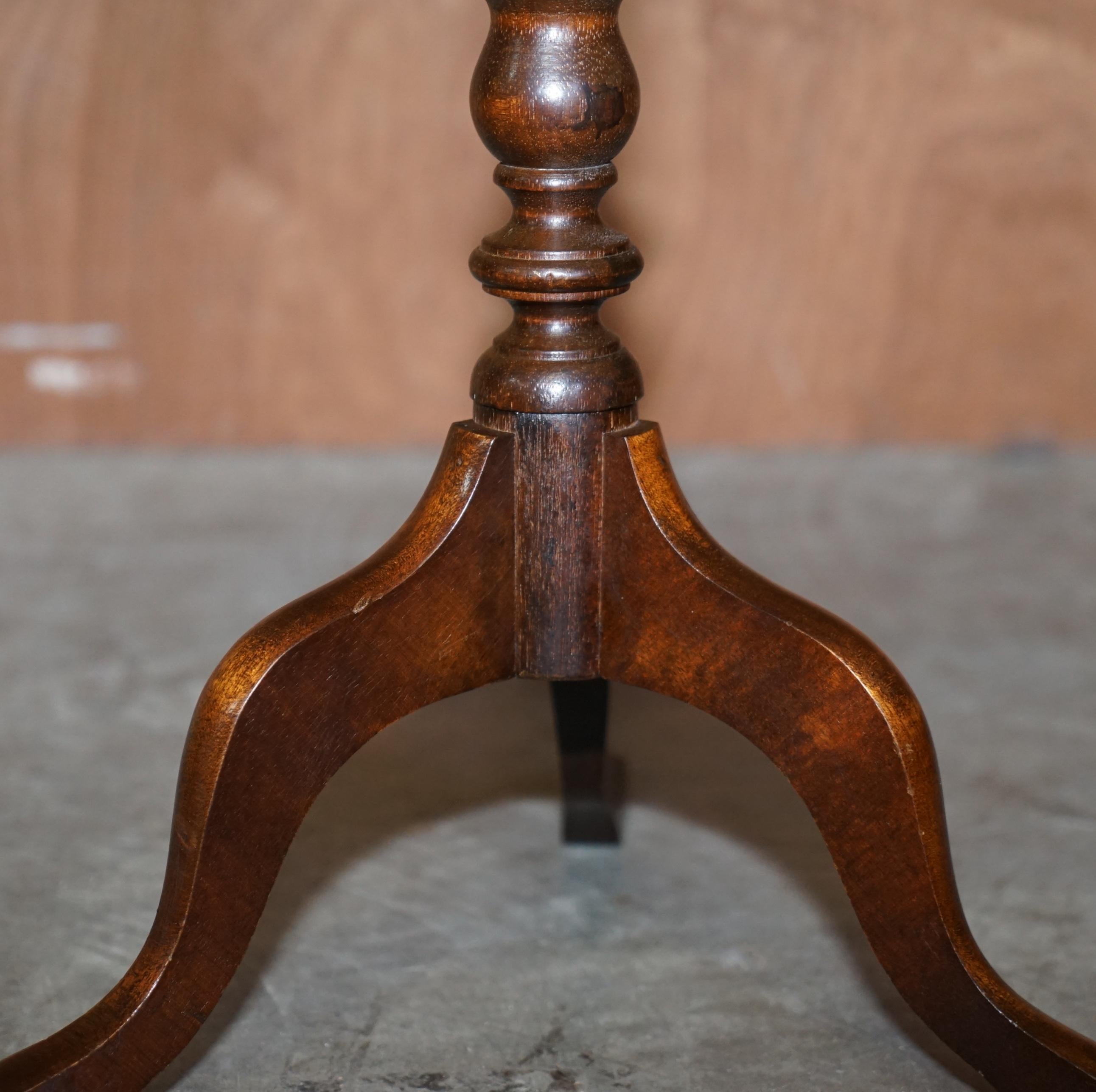 Lovely Vintage Scottish Hardwood Tripod Lamp Side End Wine Table Carved Top For Sale 13