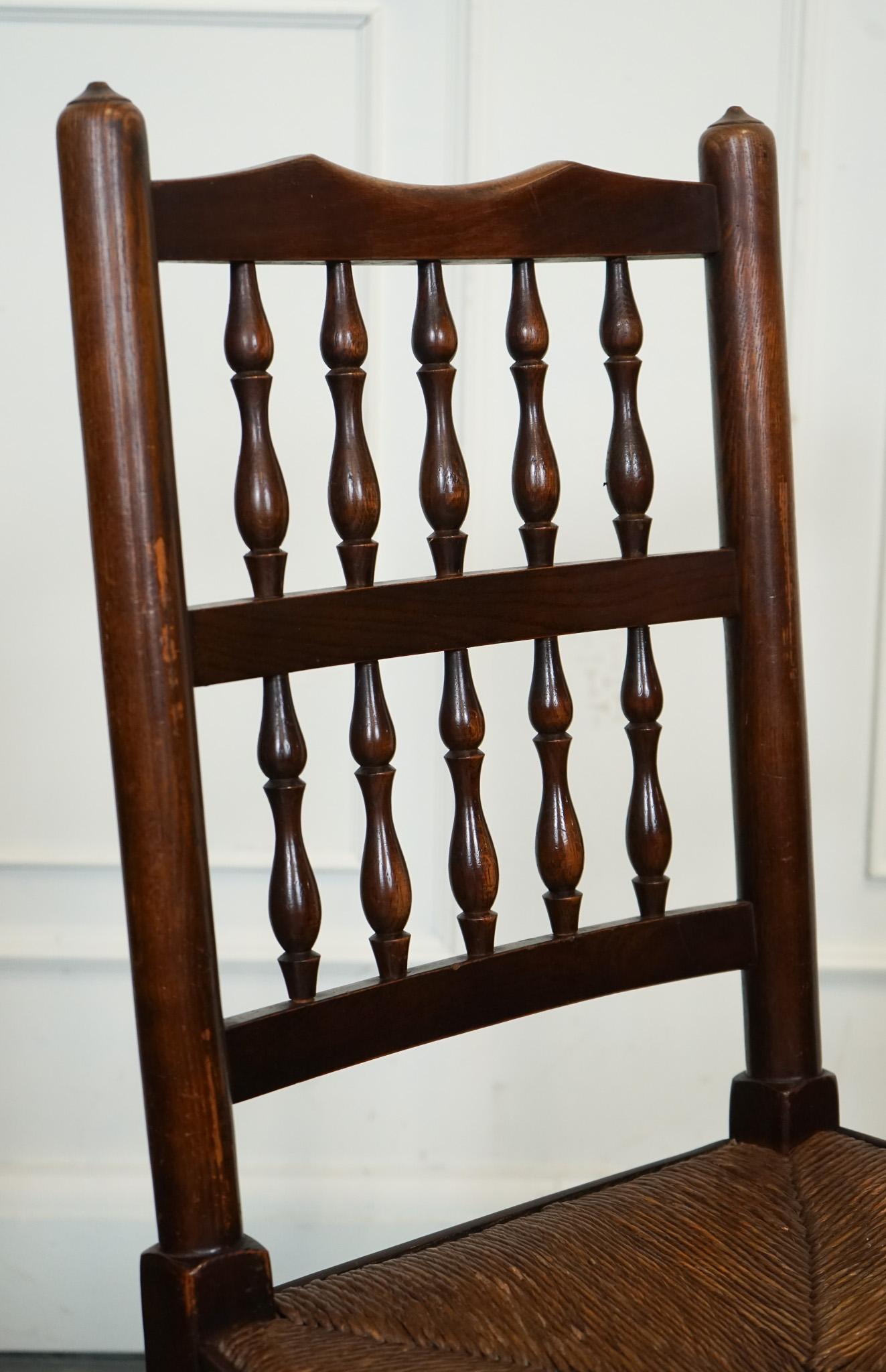 LOVELY VINTAGE SET OF 6 SPINDLE BACK RUSH SEAT DINING CHAiRS 11