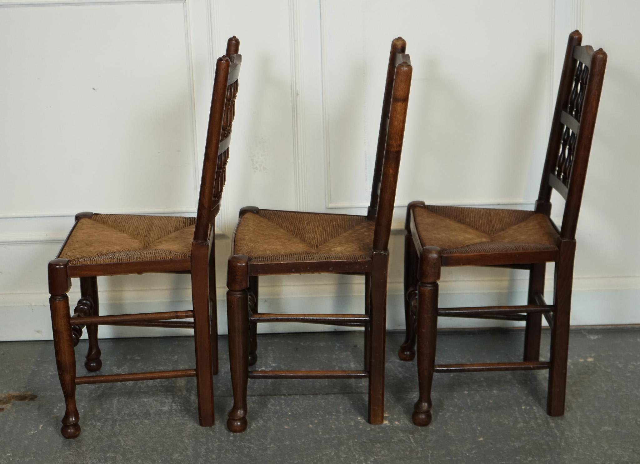 Hand-Crafted LOVELY VINTAGE SET OF 6 SPINDLE BACK RUSH SEAT DINING CHAiRS