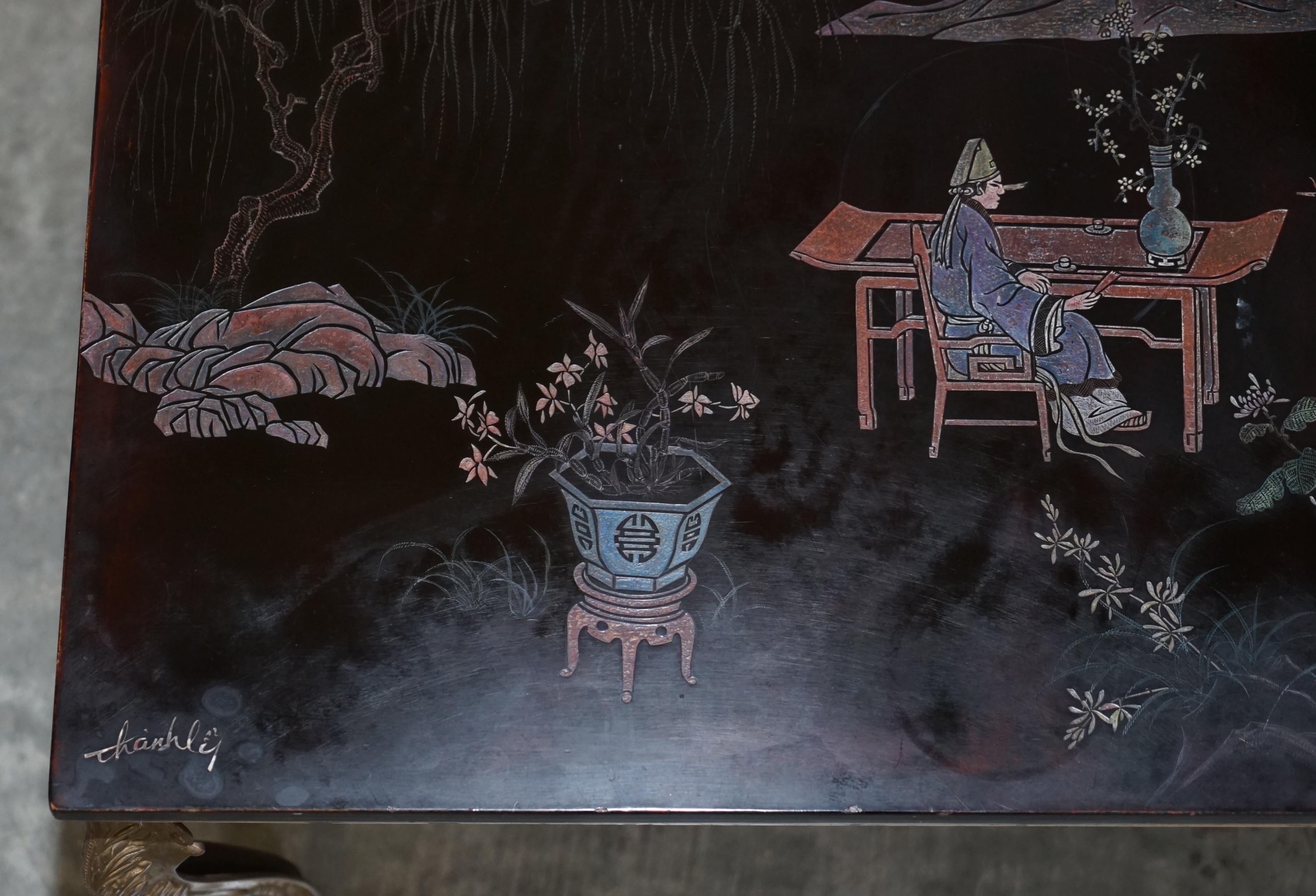 Ravissante table d'appoint cocktail orientale chinoise vintage peinte à la main et signée en vente 2