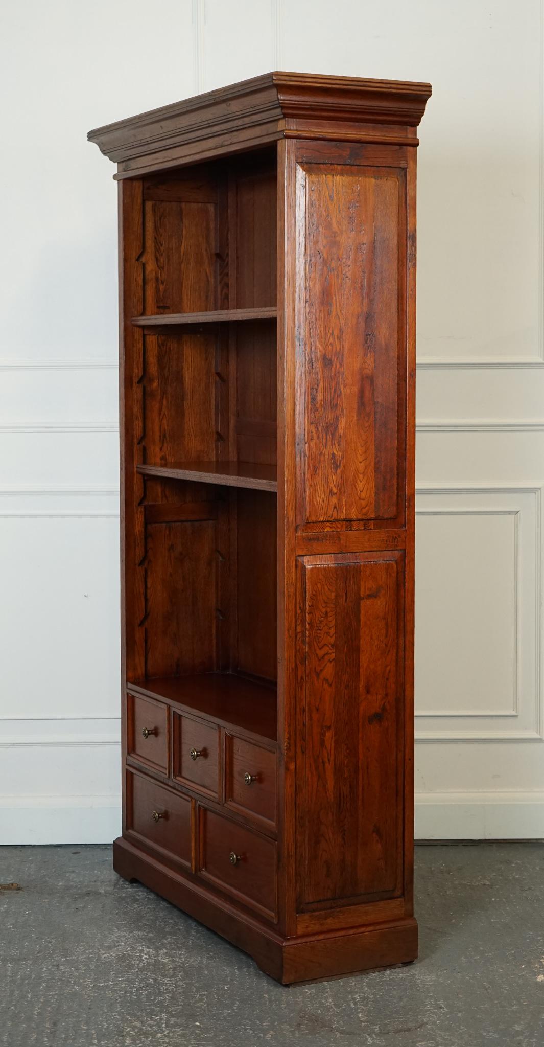 LOVELY VINTAGE TEAK OPEN BOOKCASE WITH 5 DRAWERS BRASS HANDLES j1 For Sale 6