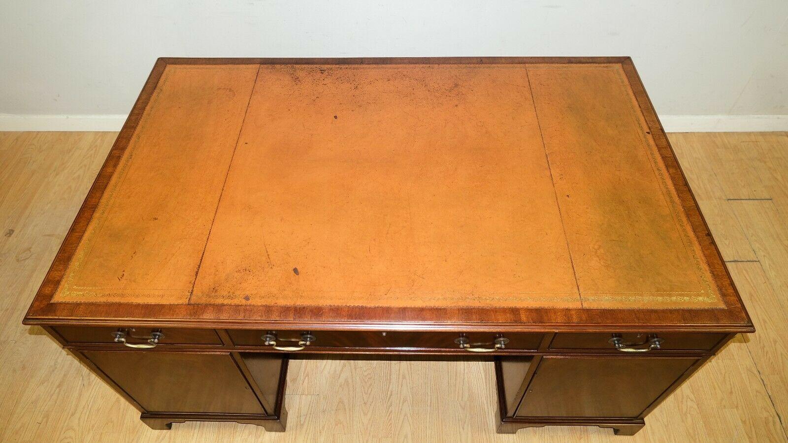 Lovely Vintage Twin Pedestal Partner Desk Gold Tooled Brown Leather Top & Keys 2
