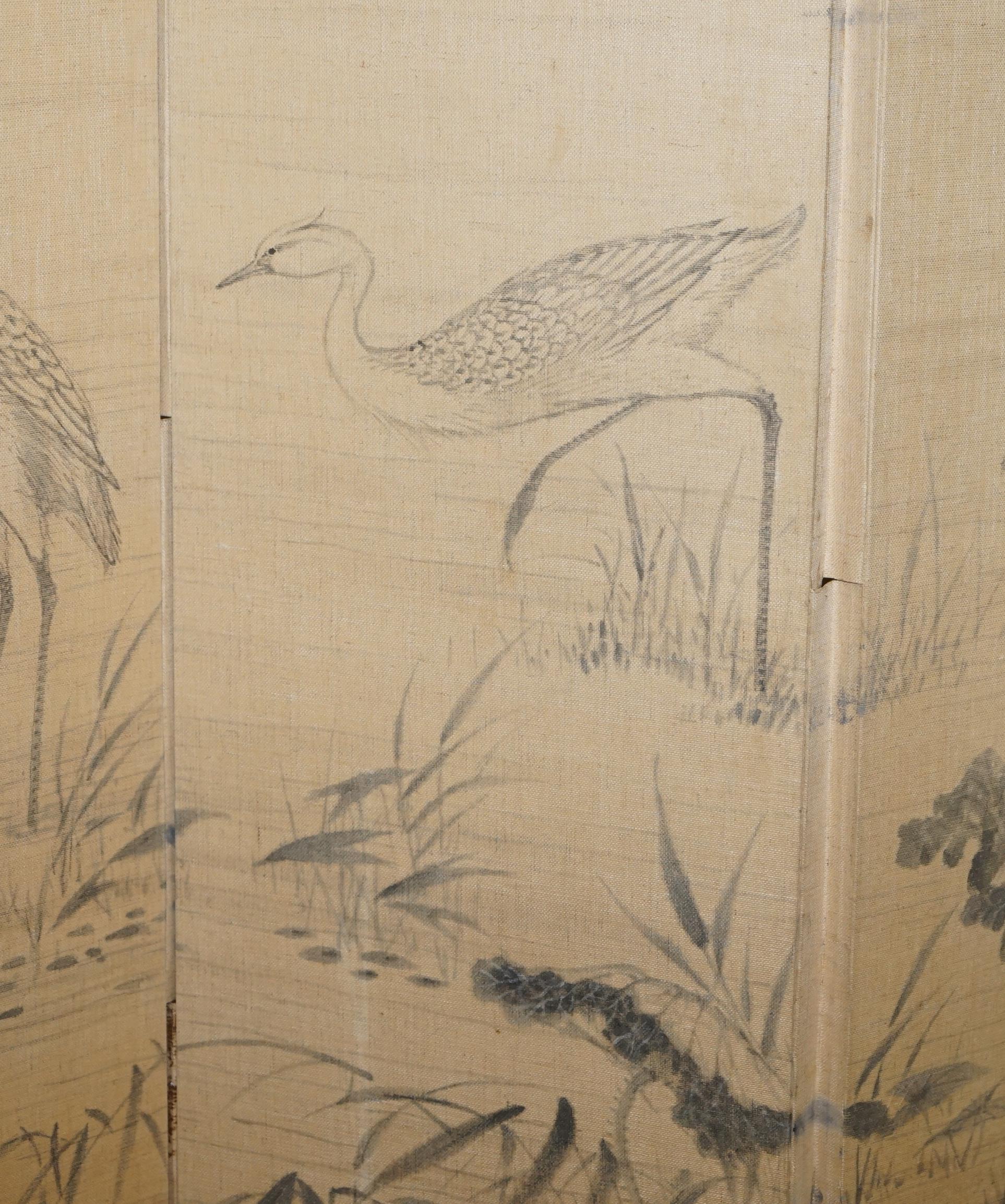 Hand-Crafted Lovely Vintage Water Color Hand Painted on Fabric Chinese Folding Room Divider