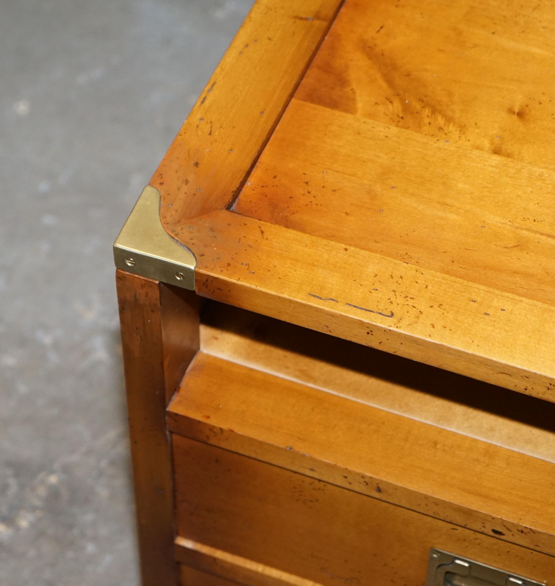 Hand-Crafted Lovely Vintage Yew Wood Military Campaign Side End Lamp Wine Table with Drawers