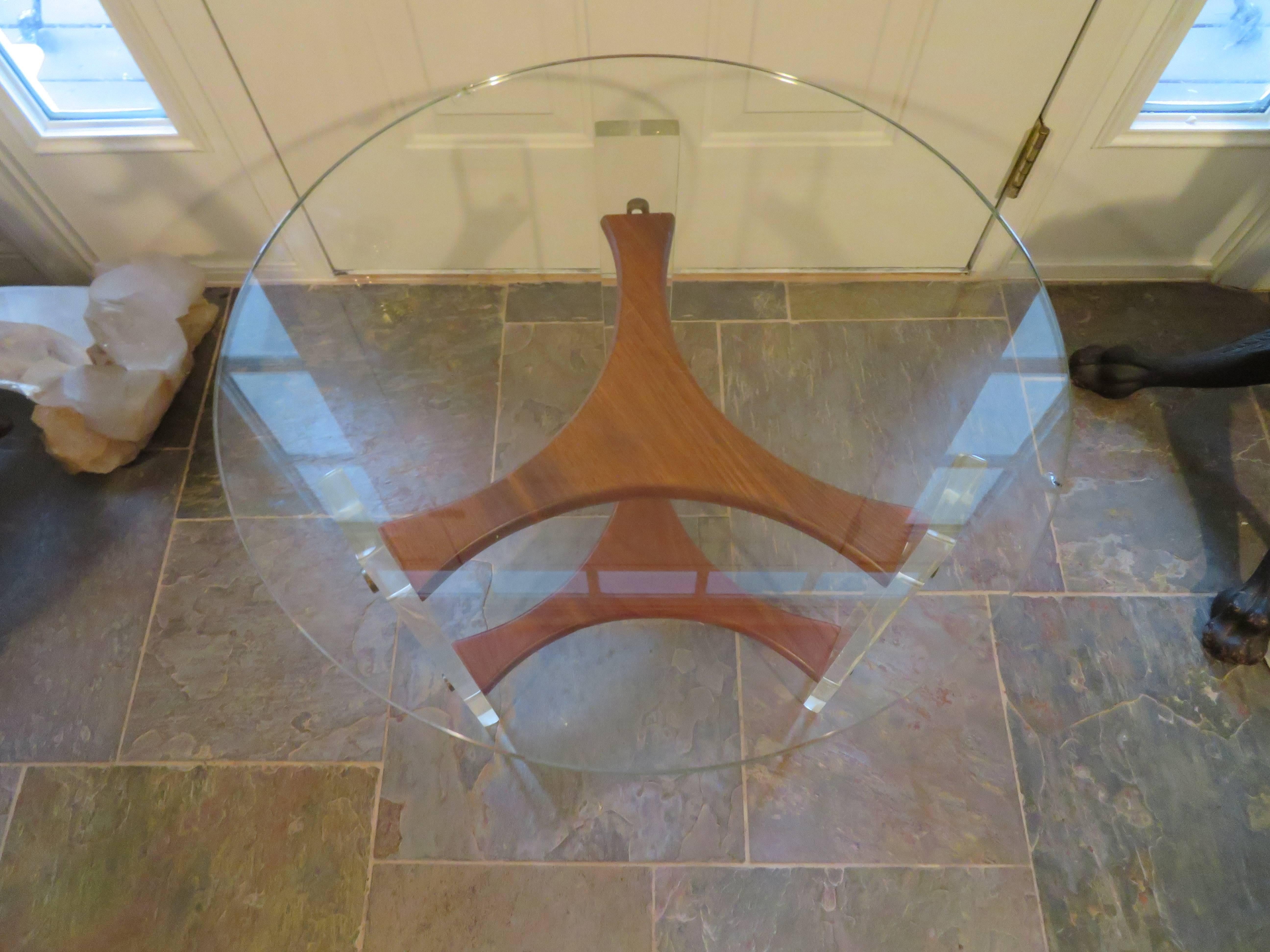 Lovely lucite and walnut side end table. This piece is in nice vintage condition with only minor wear. The glass will be a new piece and can be a custom size.