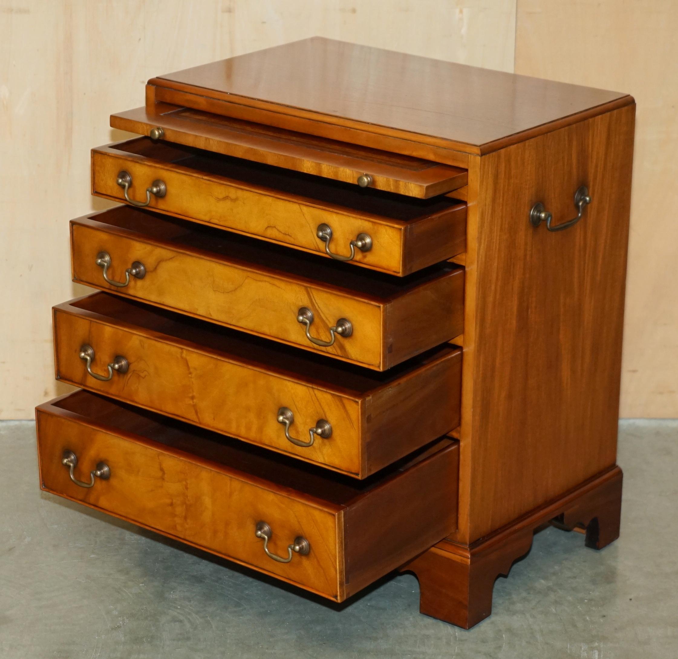 JOLIE TABLE DE NUIT DE CAMPAGNE MILITAIRE EN CUIR MARRON WALNUT OU TABLE DE SiDE en vente 6