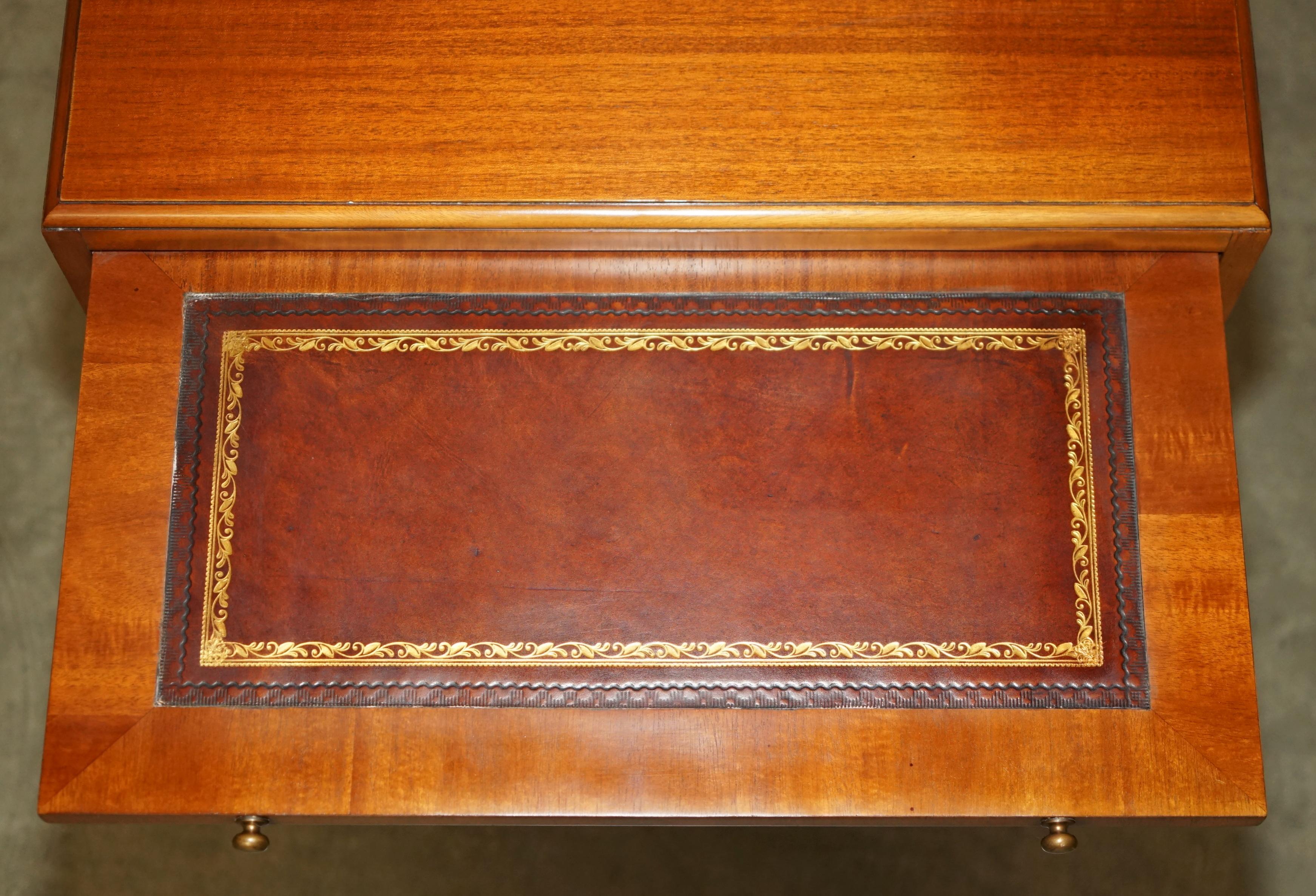JOLIE TABLE DE NUIT DE CAMPAGNE MILITAIRE EN CUIR MARRON WALNUT OU TABLE DE SiDE en vente 1