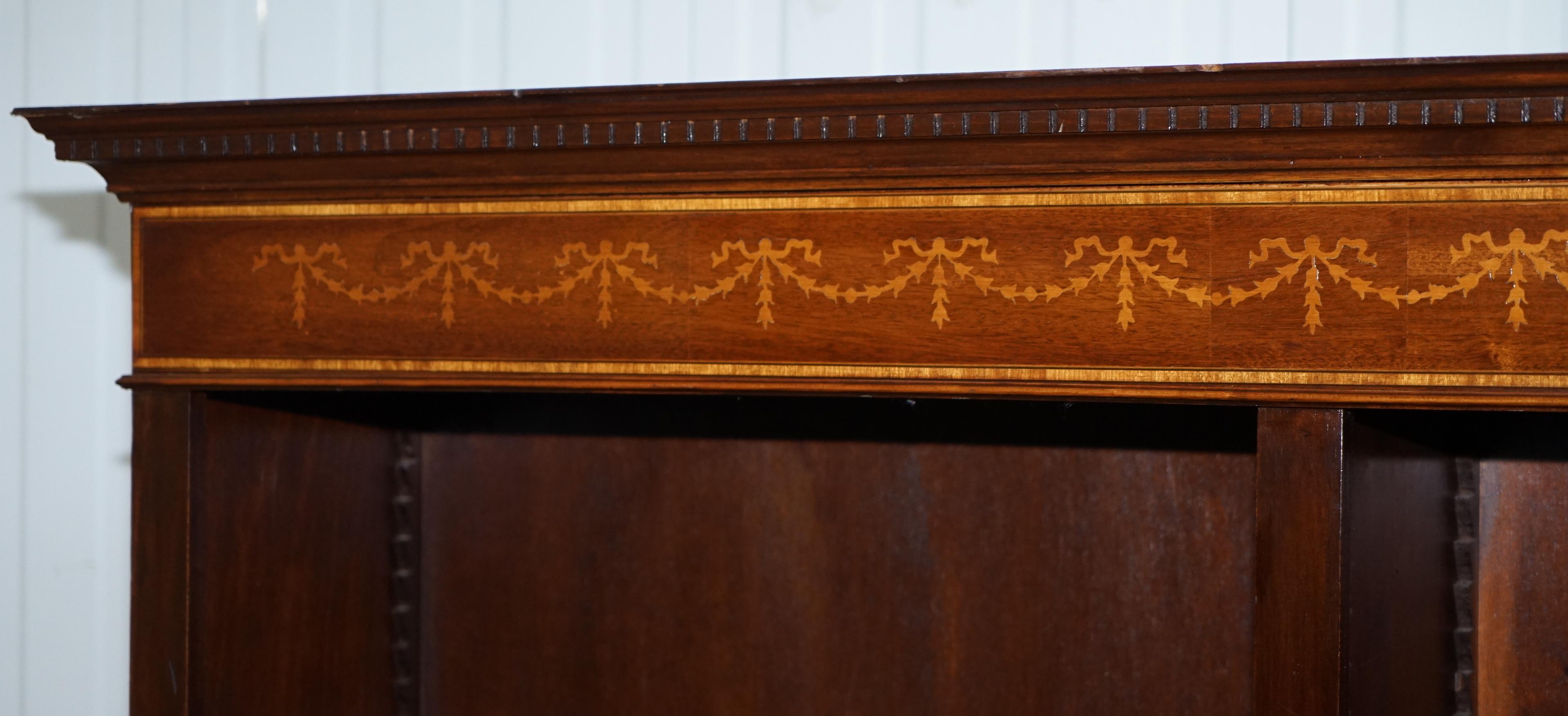 English Lovely Walnut & Mahogany Marquetry Inlaid Double Bank Bookcase Adjustable Shelf