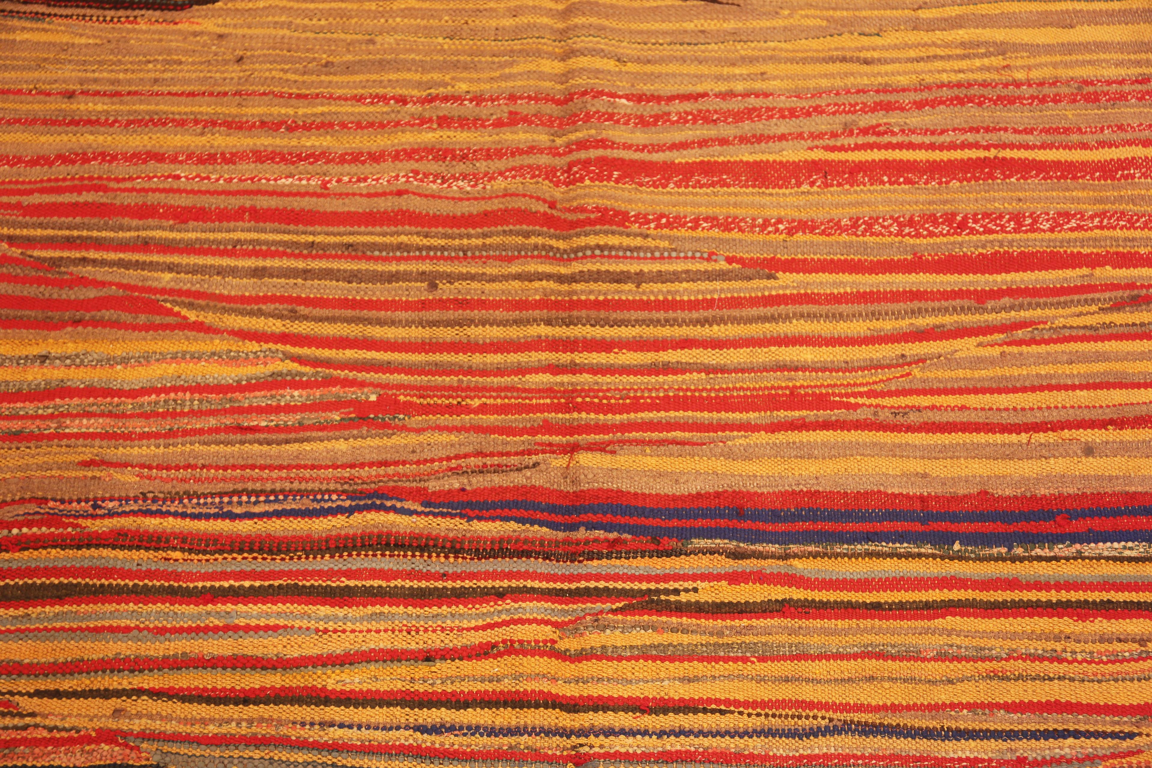 Preciosa Alfombra Kilim Marroquí Vintage Tribal de Tonos Cálidos 5'4