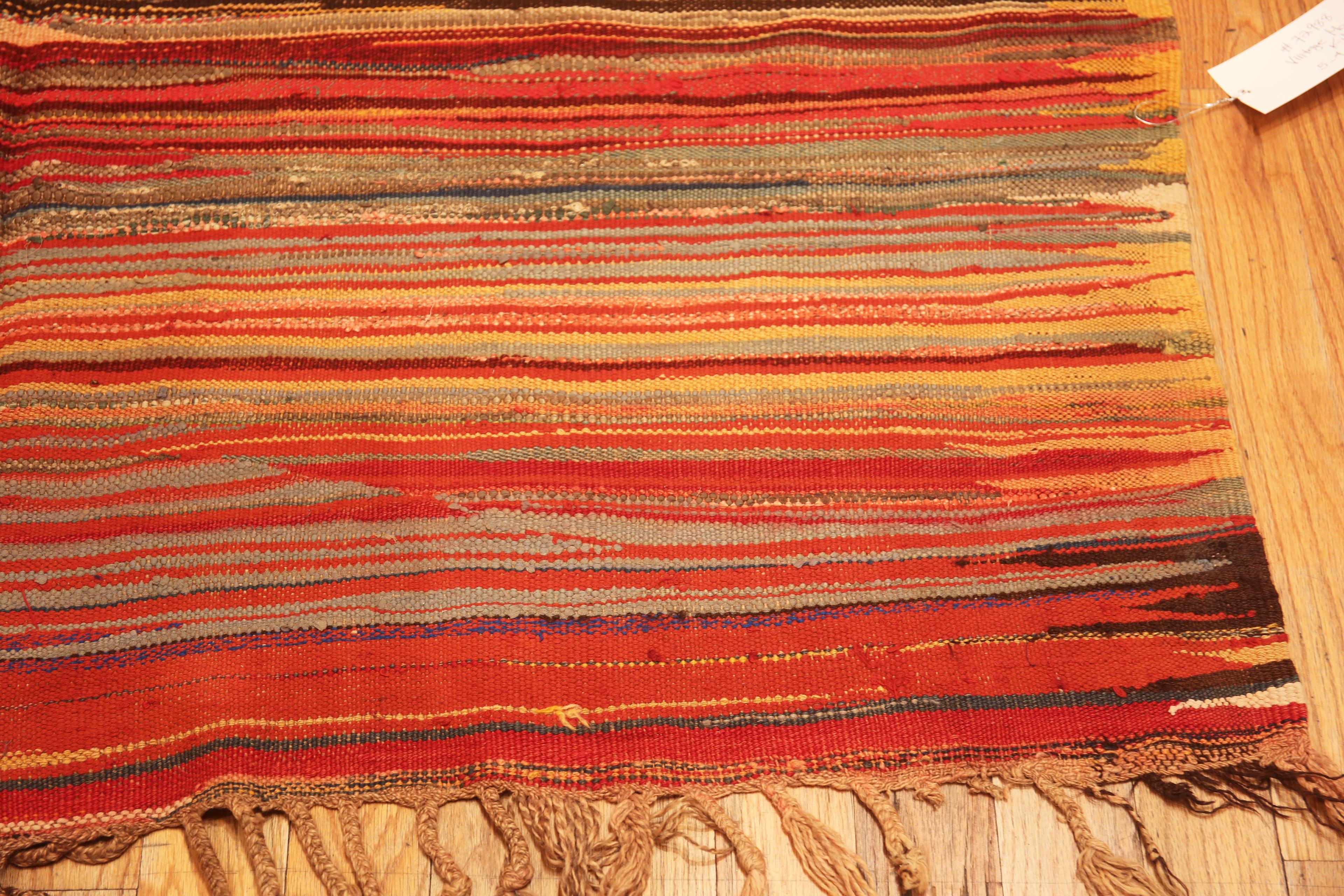 Preciosa Alfombra Kilim Marroquí Vintage Tribal de Tonos Cálidos 5'4