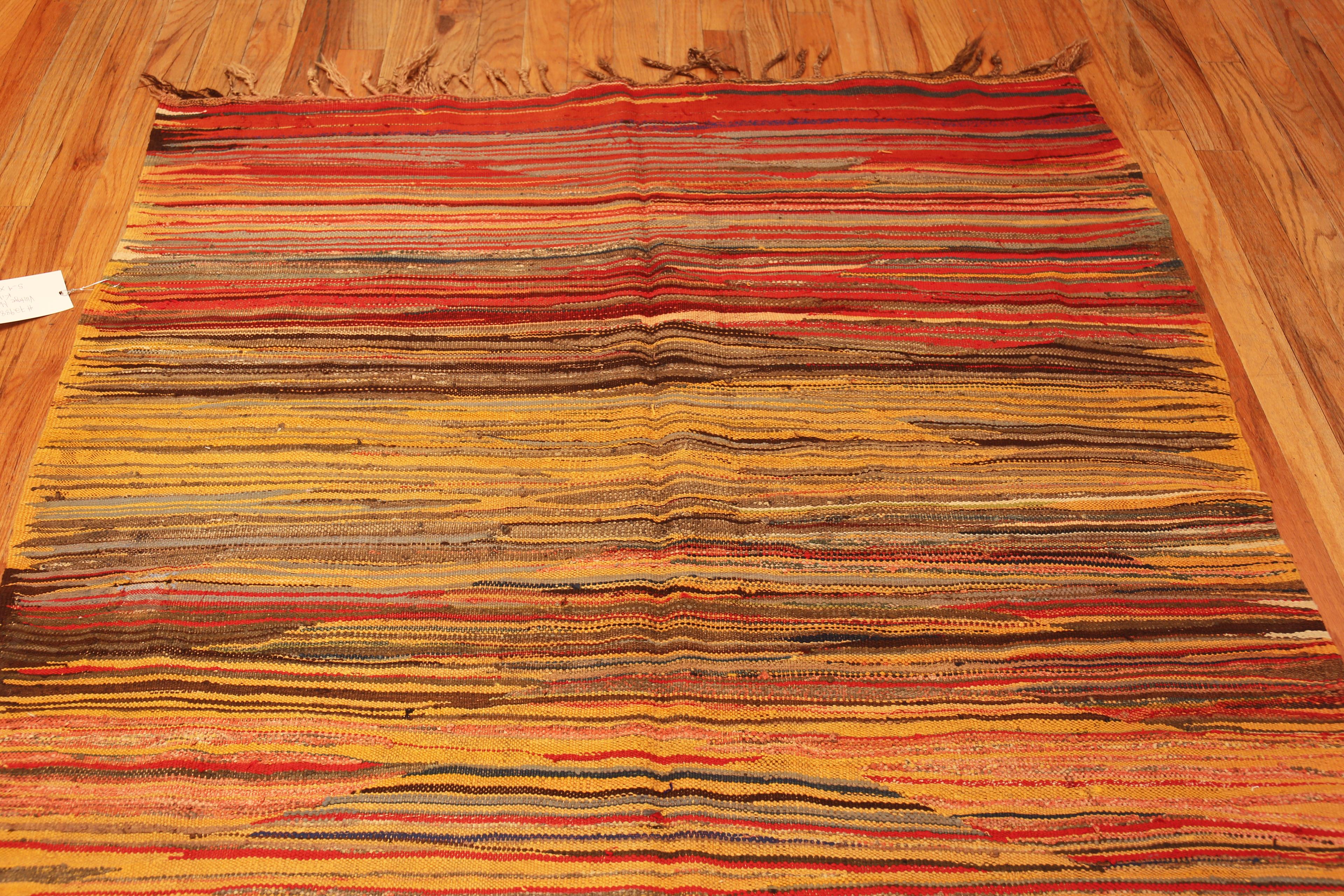 Preciosa Alfombra Kilim Marroquí Vintage Tribal de Tonos Cálidos 5'4