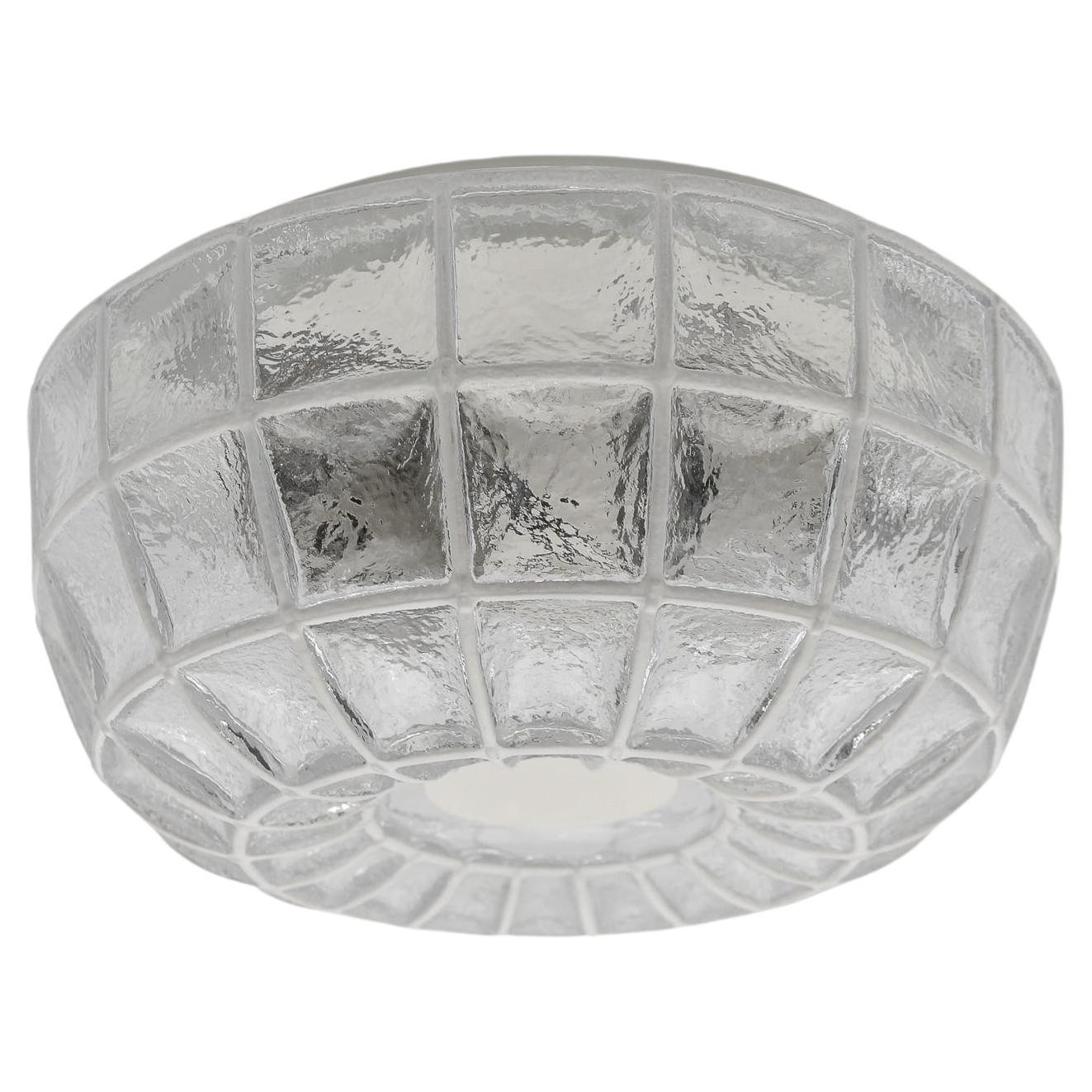 Jolie applique en verre blanc de Limburg, Allemagne, années 1960