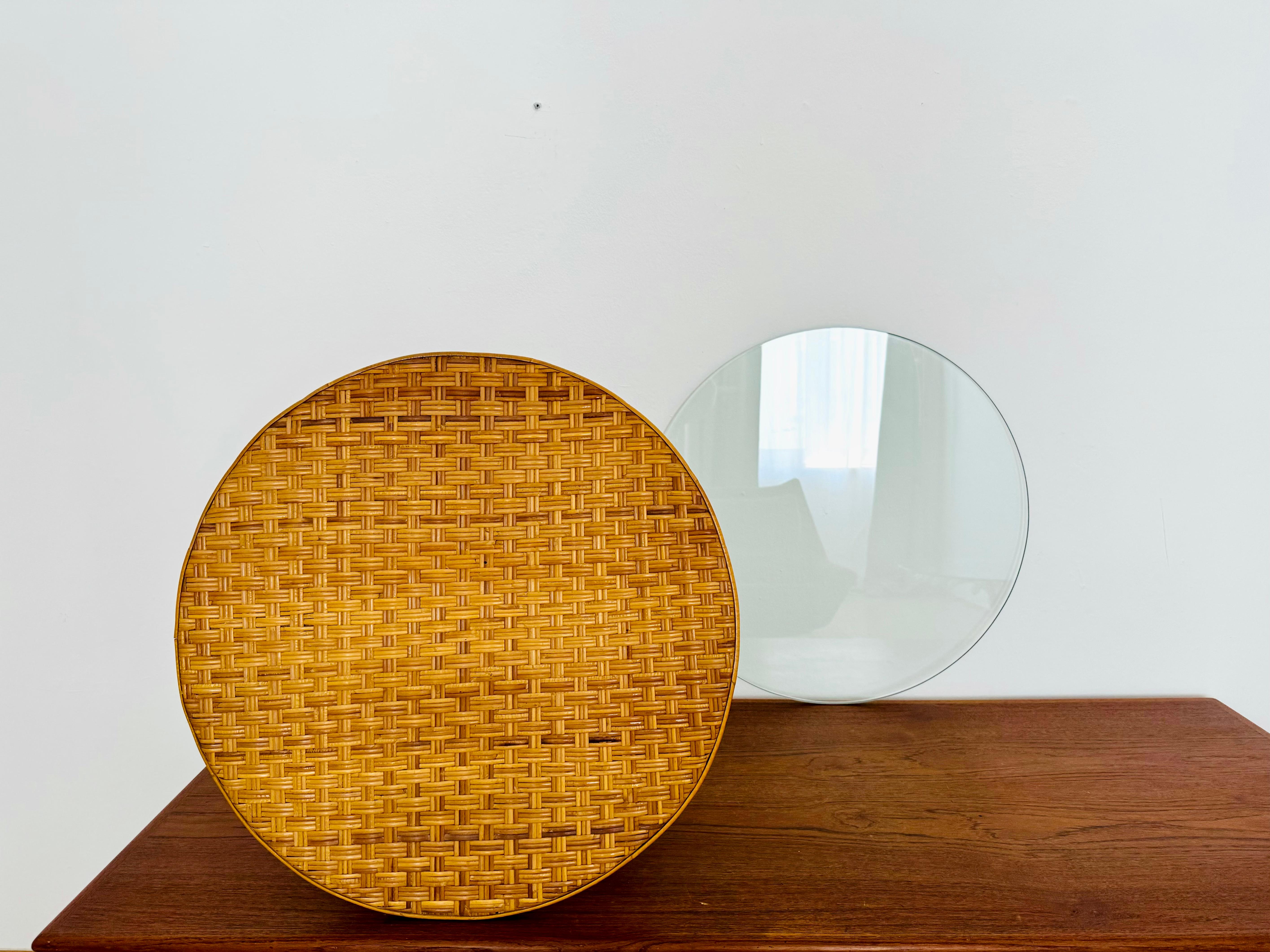 Table basse ou d'appoint en osier en vente 6