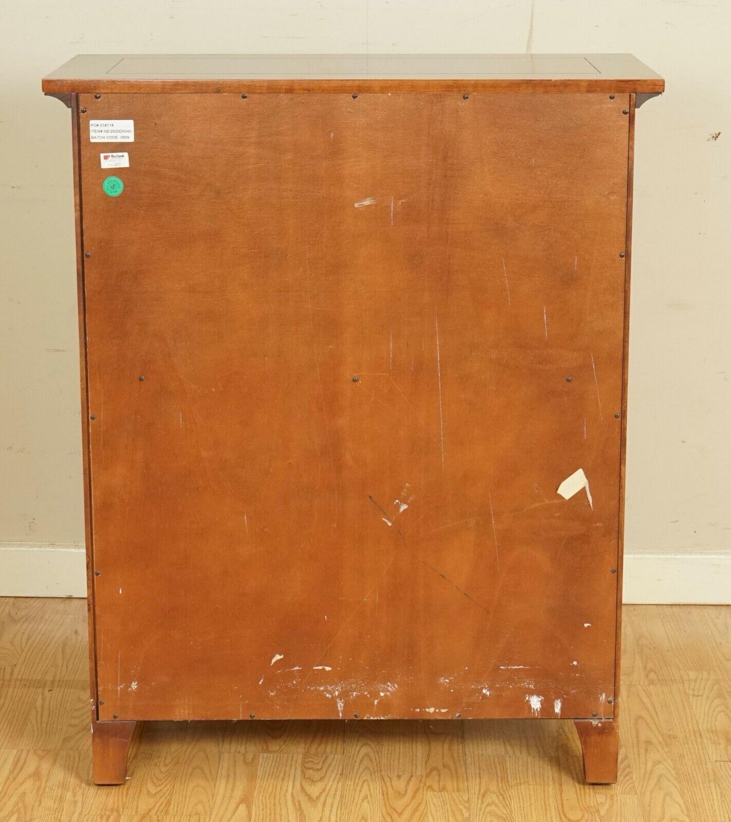 Lovely Willis & Gambier Solid Tall Boy Chest of Drawers Part of Suite 2
