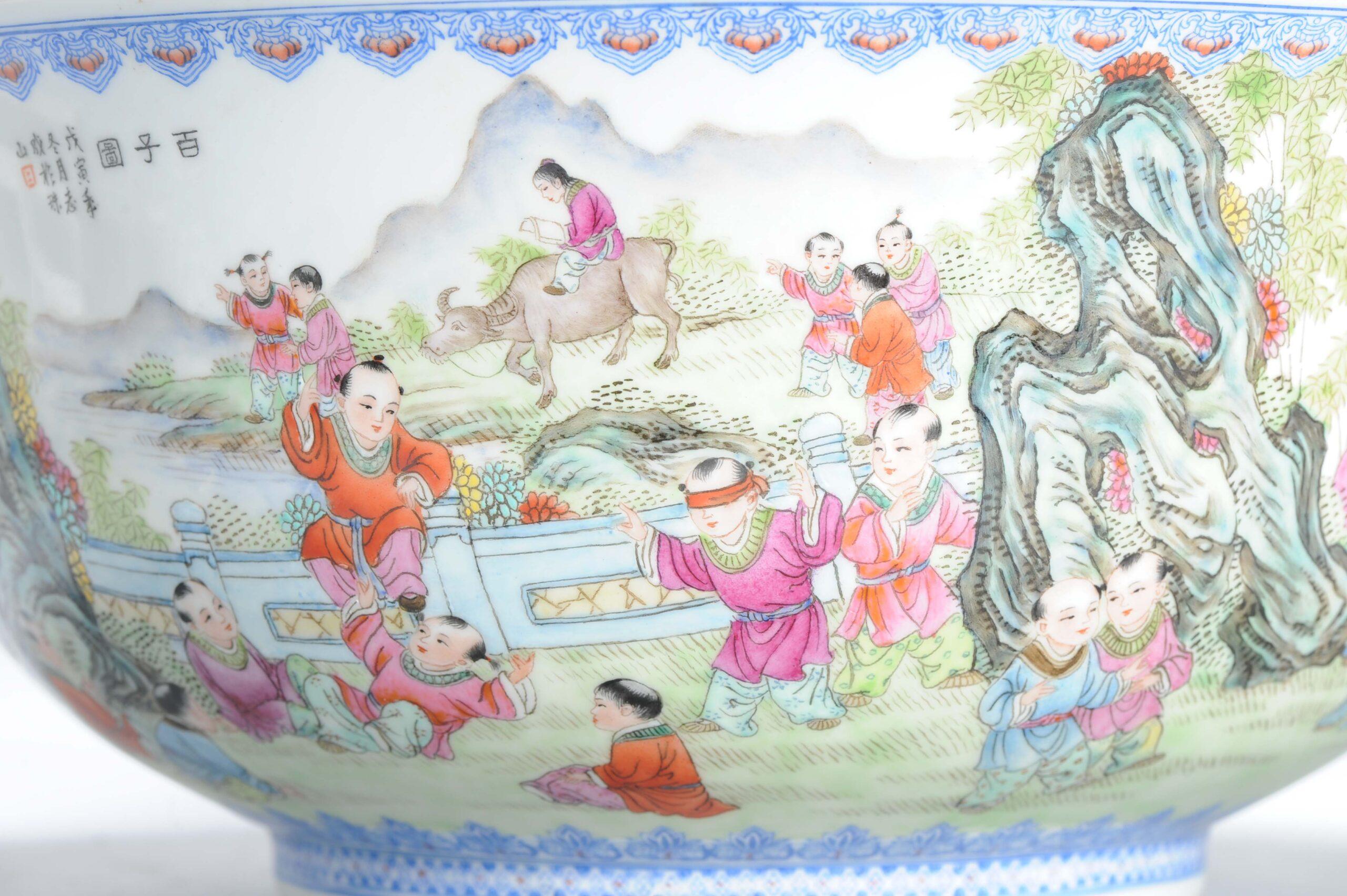 Splendida porcellana d'arte Kang Zhicheng Inverno 1998 Porcellana cinese 100 Boys Bowl in vendita 9