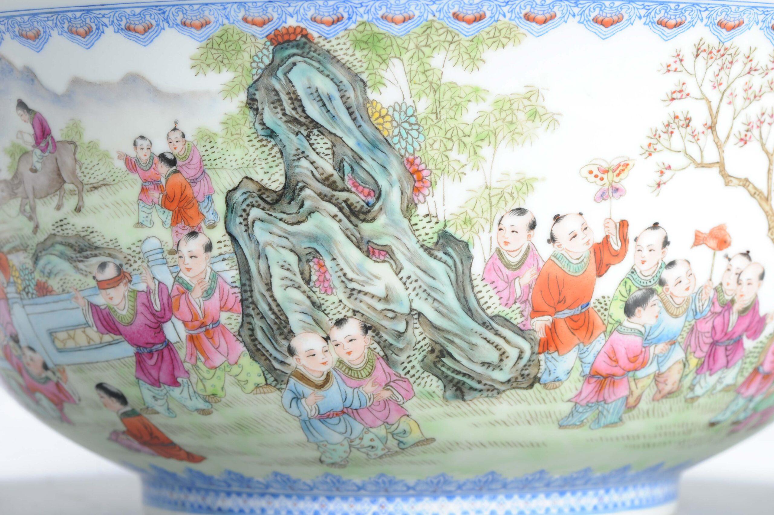 Splendida porcellana d'arte Kang Zhicheng Inverno 1998 Porcellana cinese 100 Boys Bowl in vendita 12