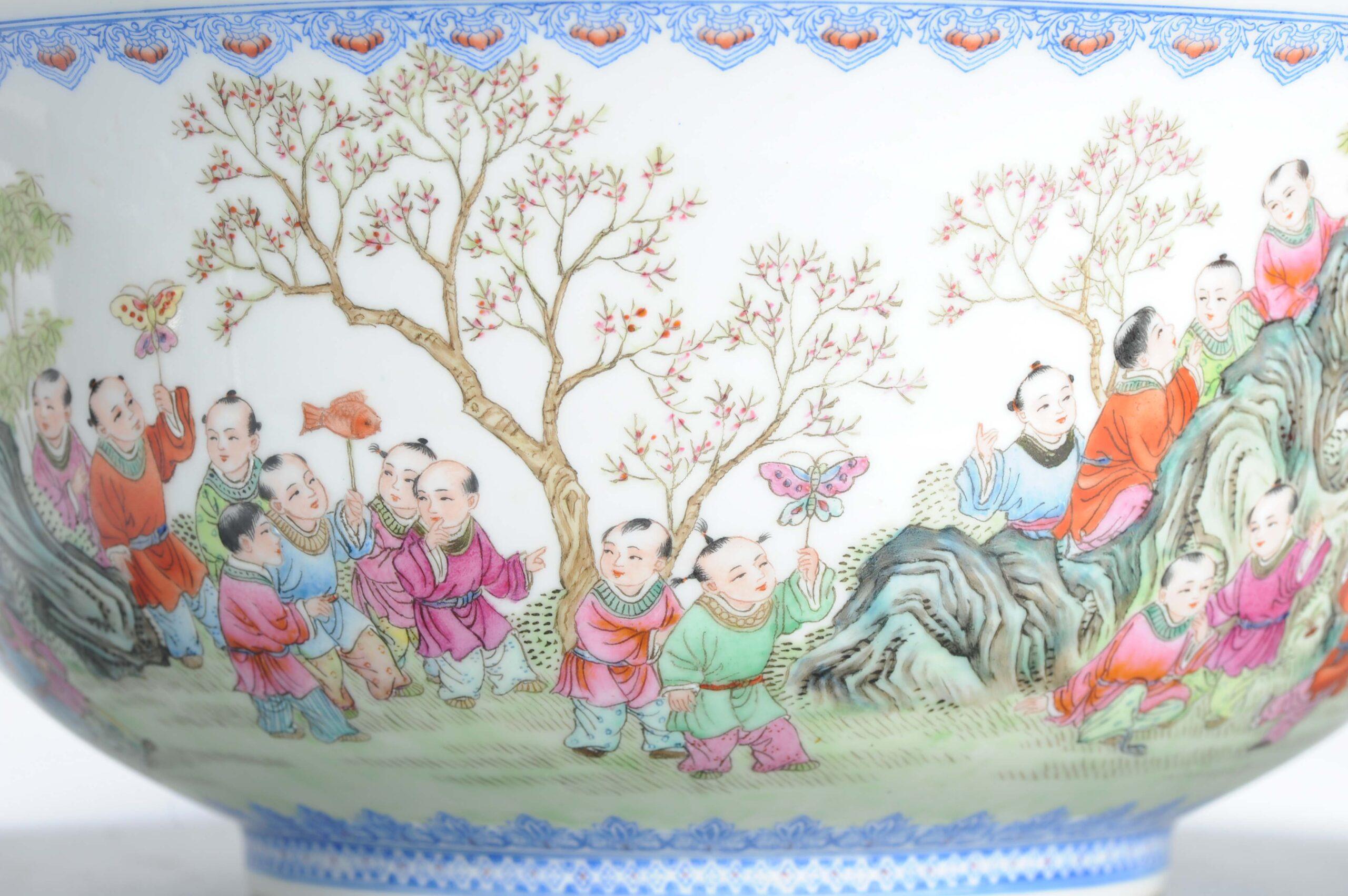 Splendida porcellana d'arte Kang Zhicheng Inverno 1998 Porcellana cinese 100 Boys Bowl in vendita 13