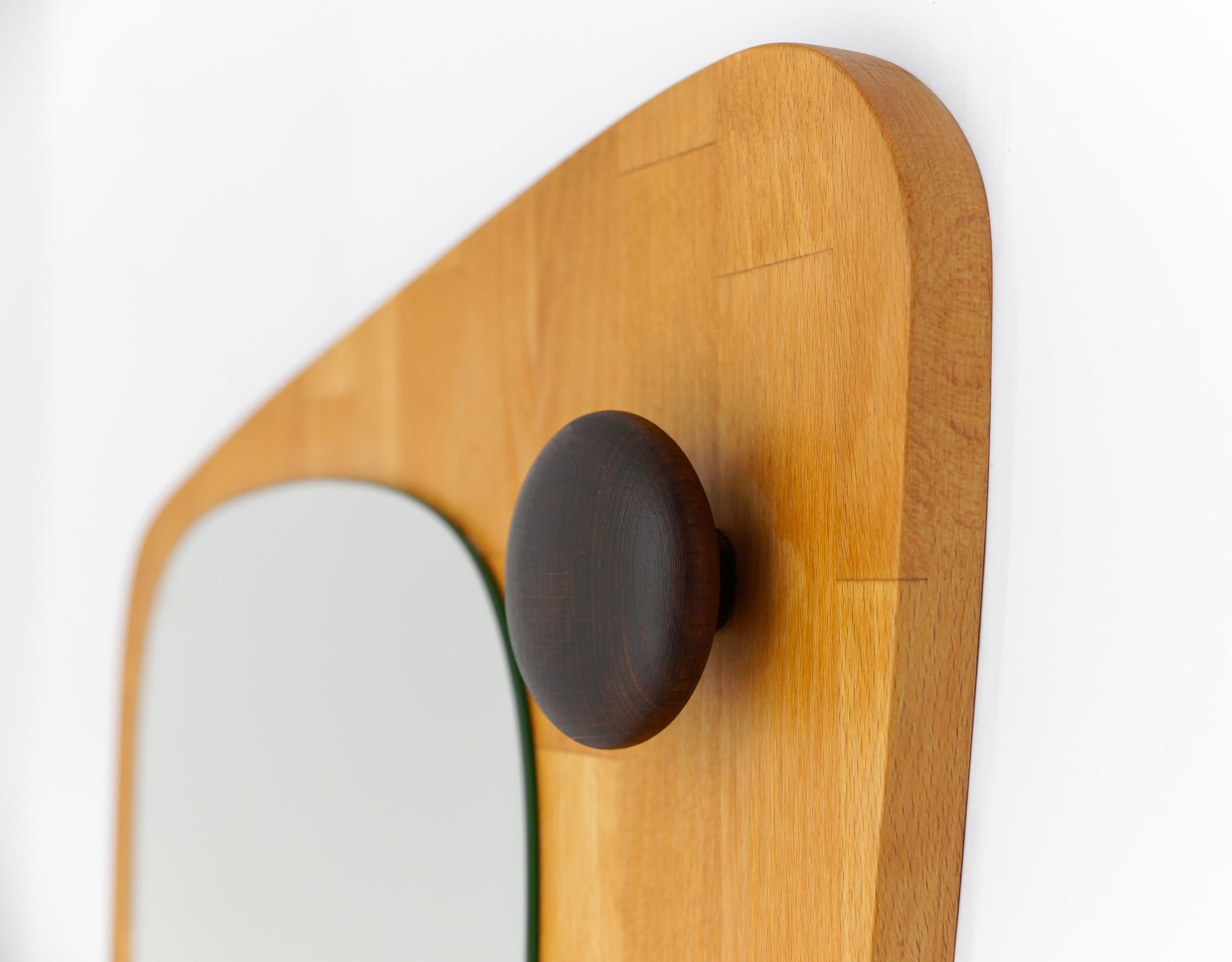 Miroir mural asymétrique en bois, Suède, années 1960 en vente 6