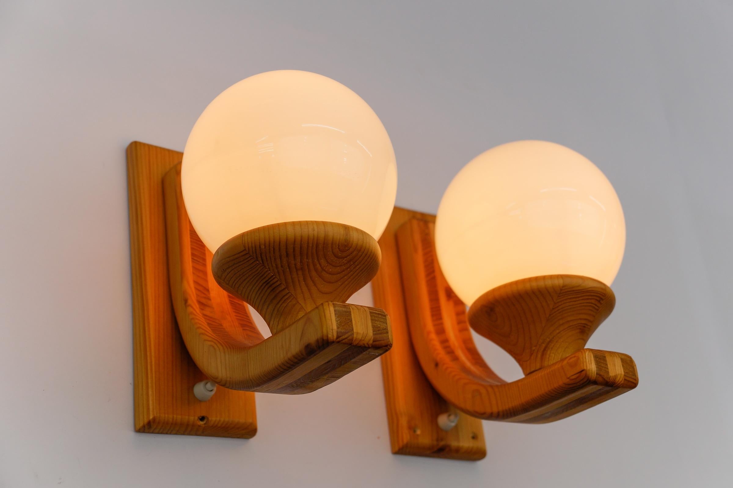 Precioso aplique de madera de Domus, años 70, Italia Italiano en venta