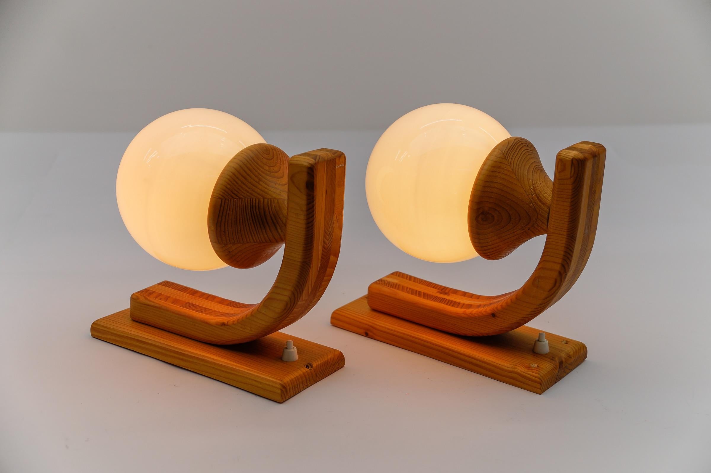 Precioso aplique de madera de Domus, años 70, Italia en venta 1