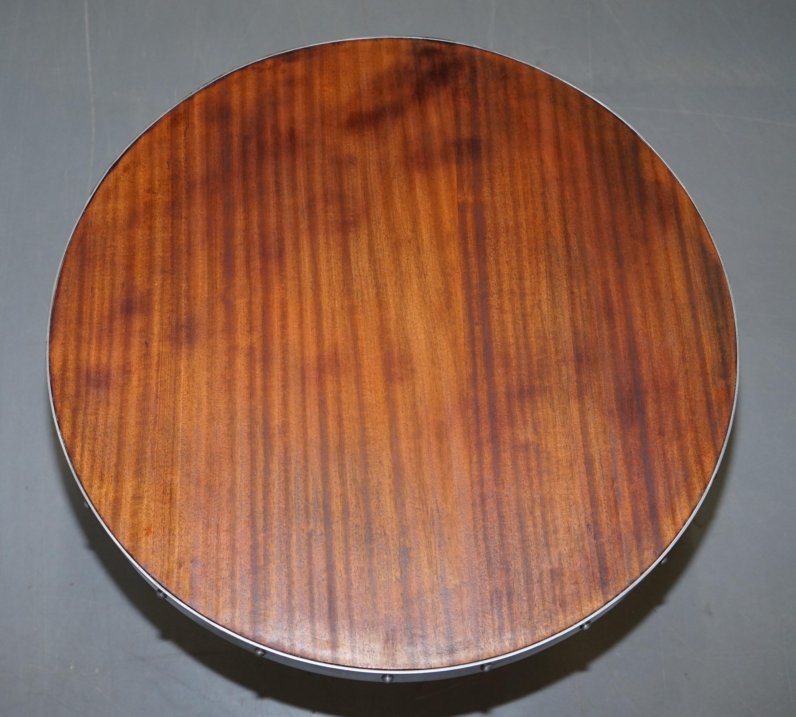 Mid-Century Modern Lovely Wrought Iron Strap Work Studded Hardwood Small Coffee Large Side Table en vente
