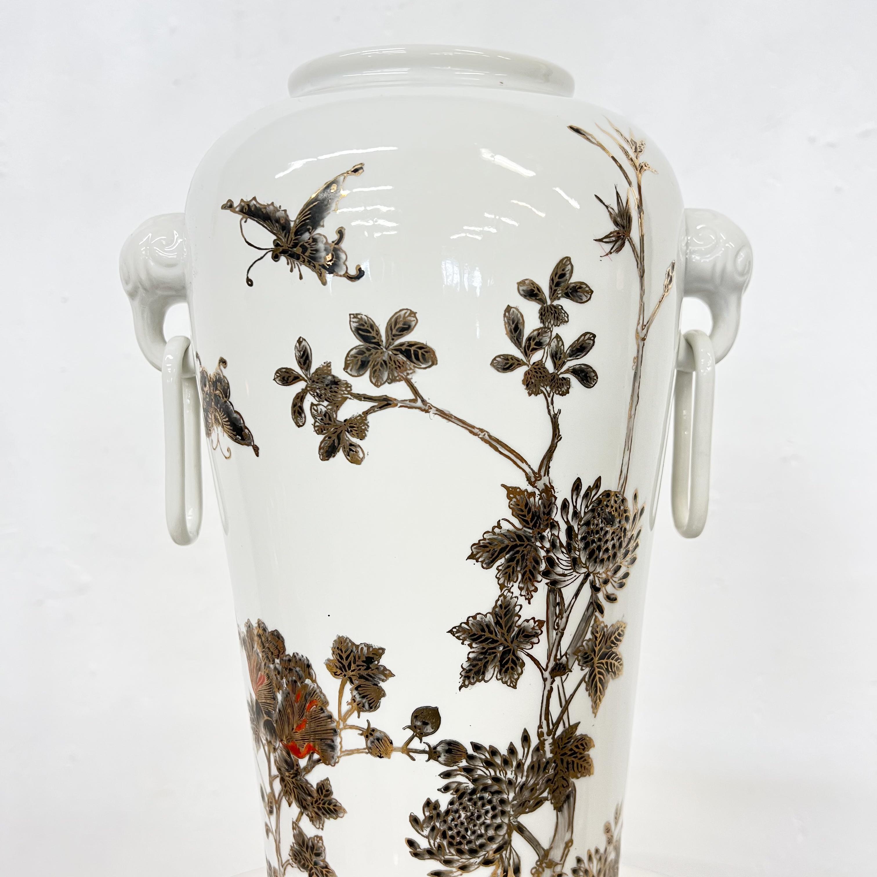 Lovely Y T Japanese Porcelain Vase Lush Floral Hand Decorated in Hong Kong 3