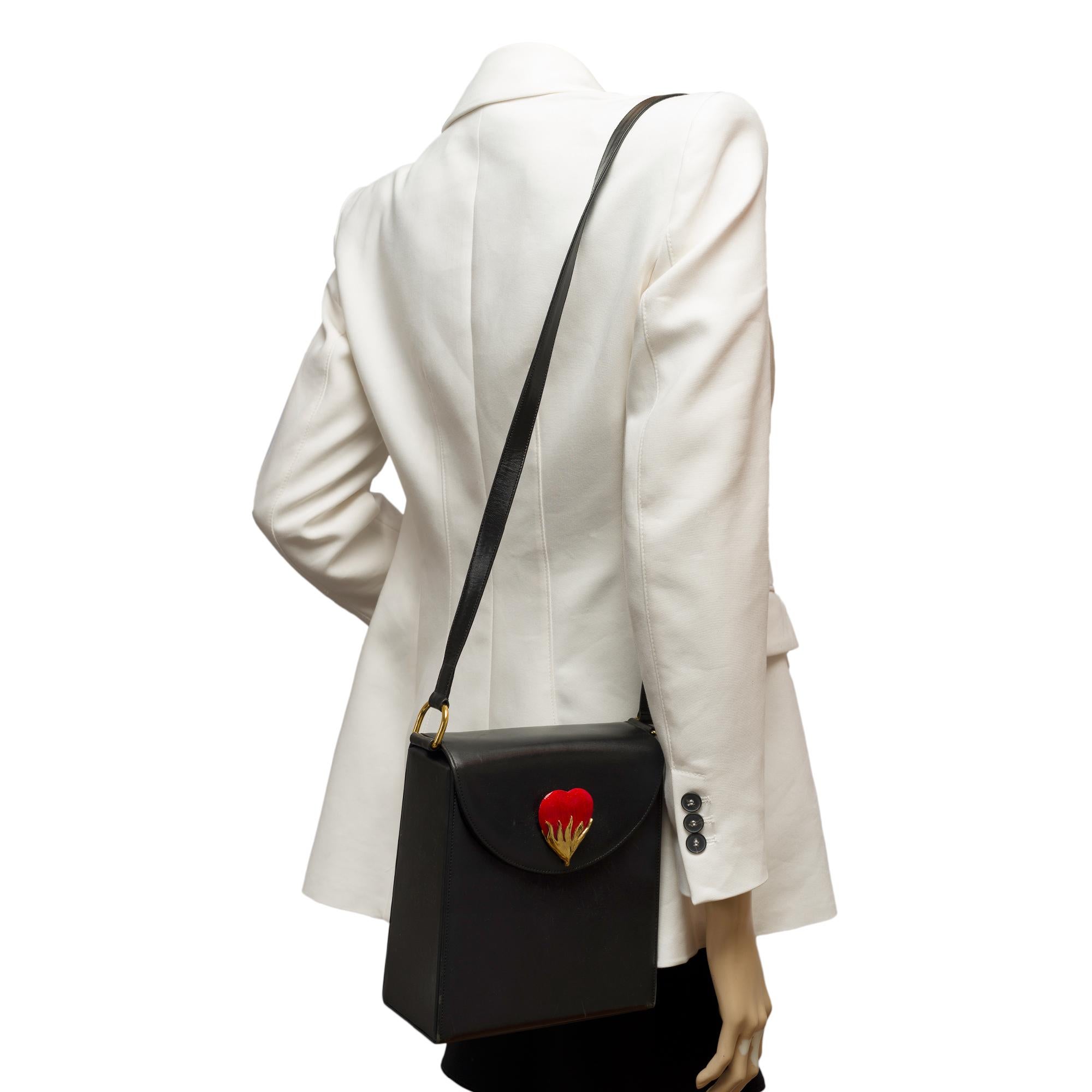 Lovely YSL vintage Messenger bag in black box calf leather, GHW For Sale 8