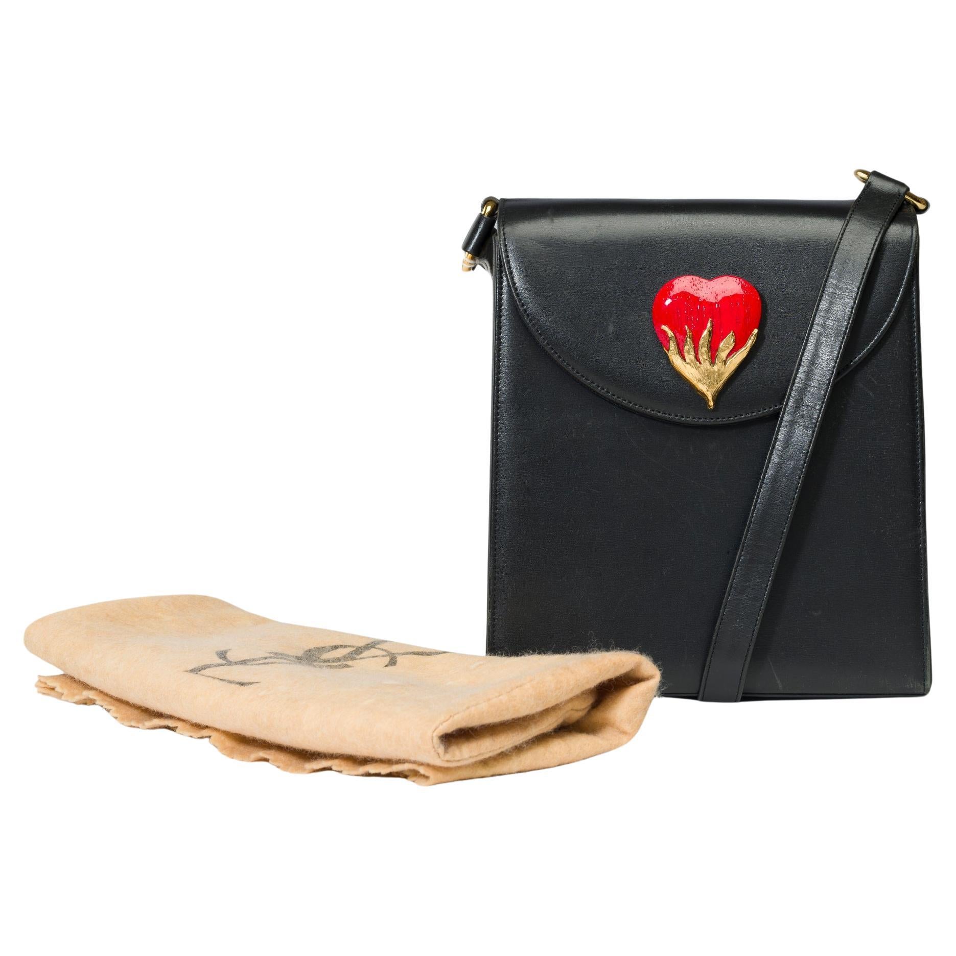 Lovely YSL vintage Messenger bag in black box calf leather, GHW For Sale