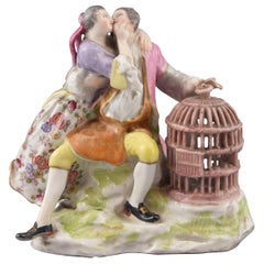 Amoureux et cage, porcelaine émaillée, d'après des modèles de Meissen, vers 1800